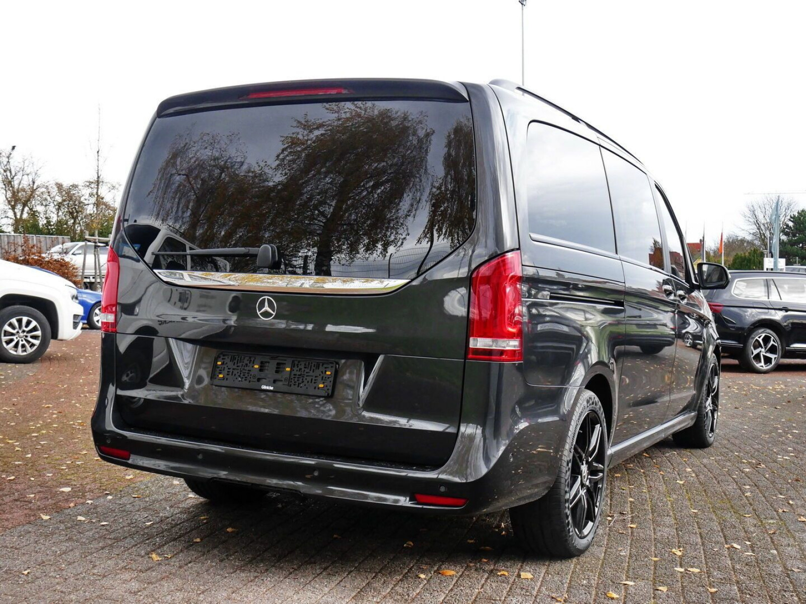 Mercedes-Benz - V 300_2