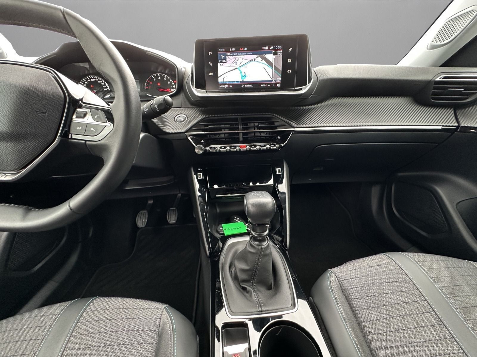 Peugeot - 2008_16