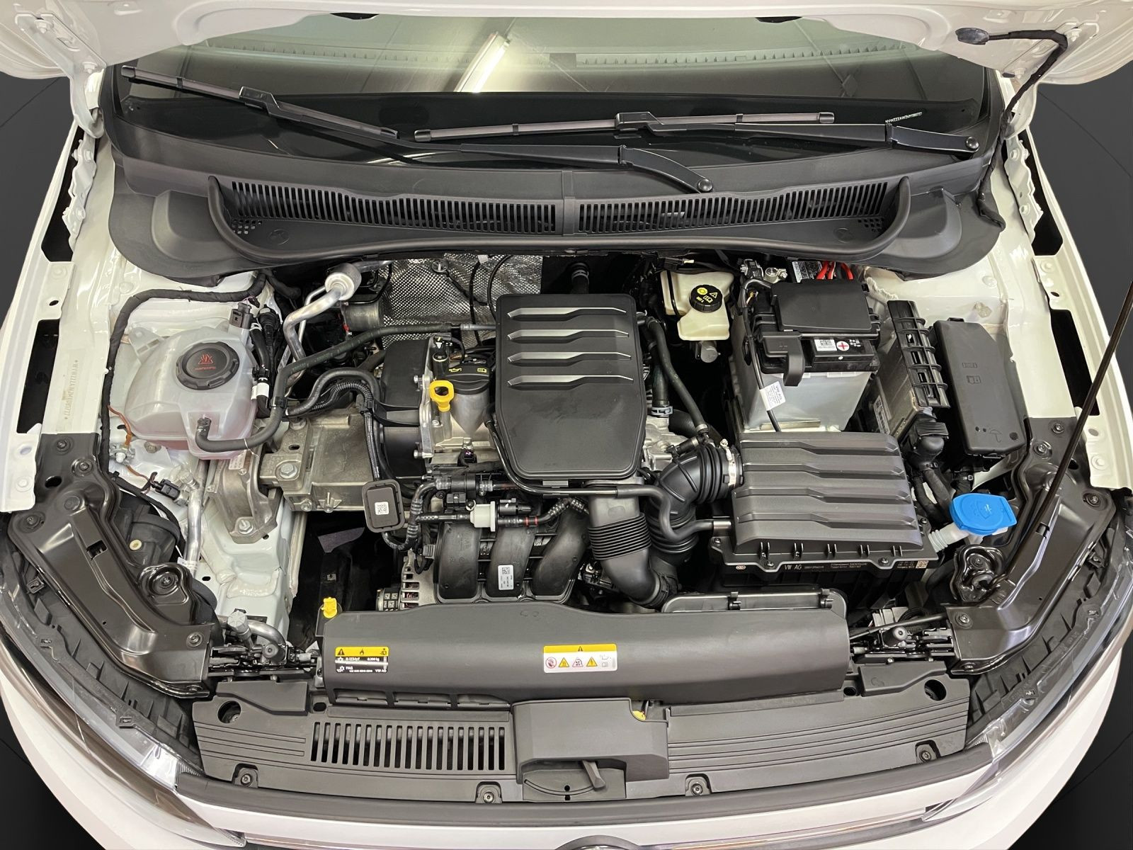 Volkswagen - Polo_23