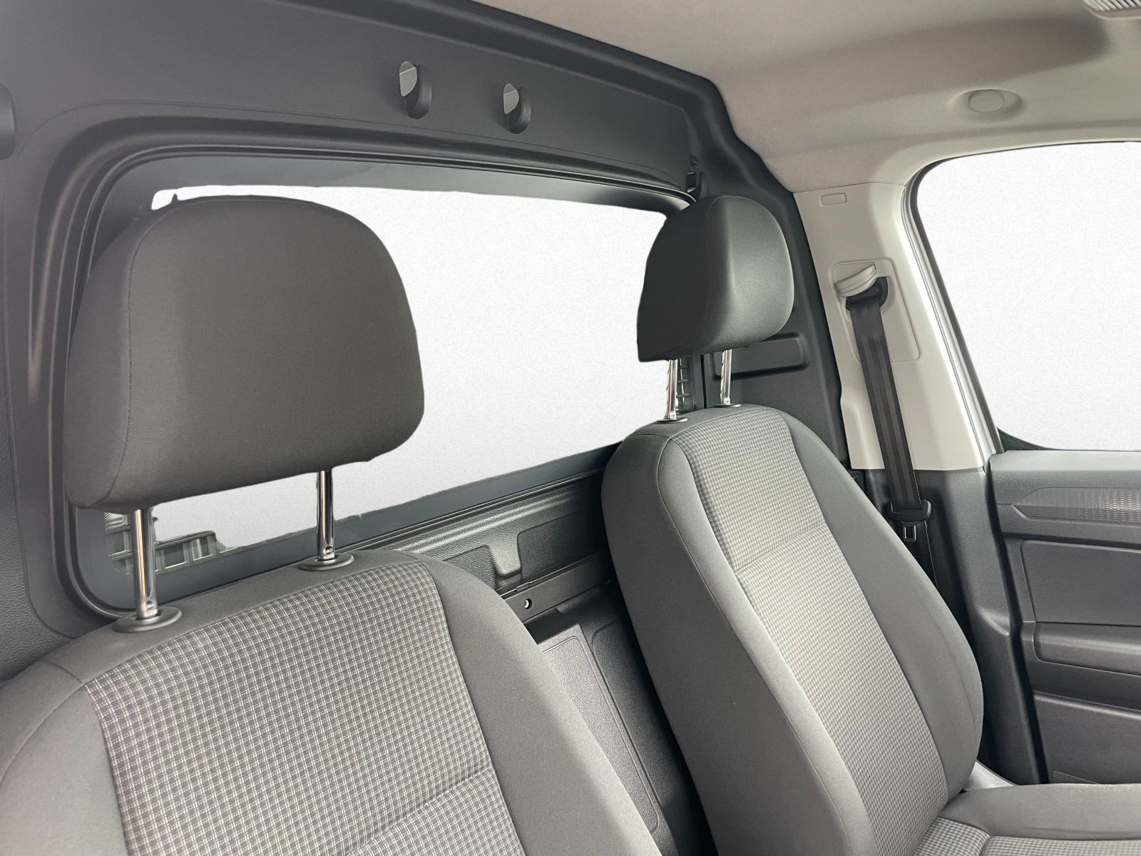 Volkswagen - Caddy Maxi_8