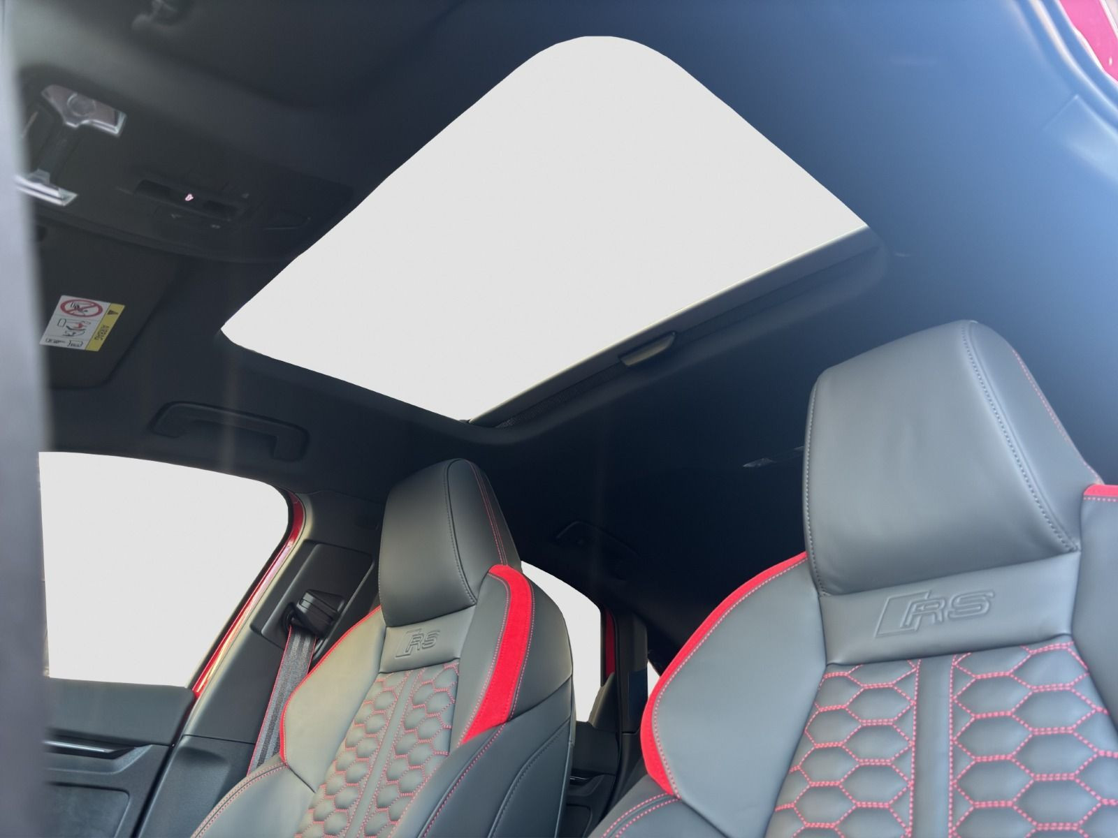 Audi - RS 3 Limousine_25