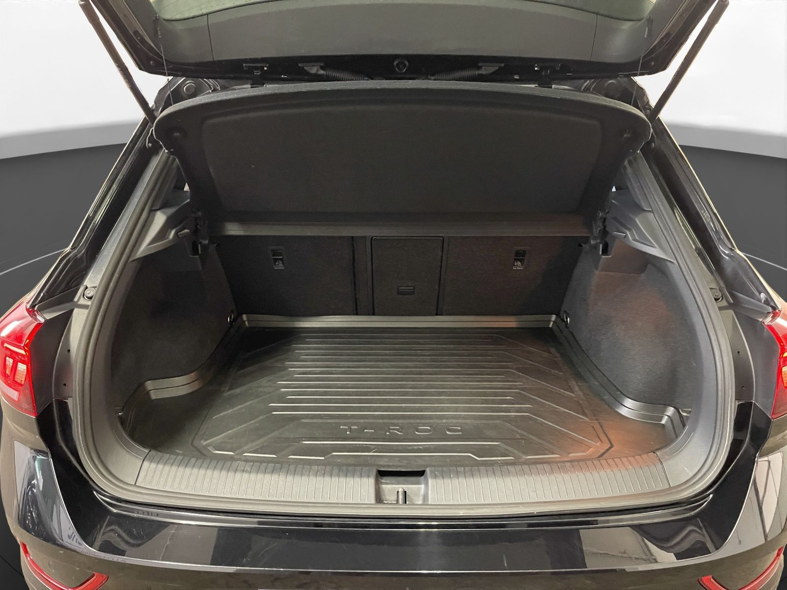 Volkswagen - T-Roc_24