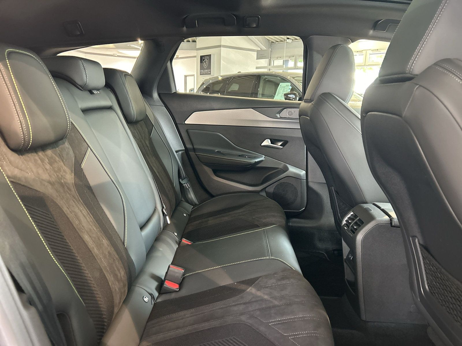 Peugeot - 308_9