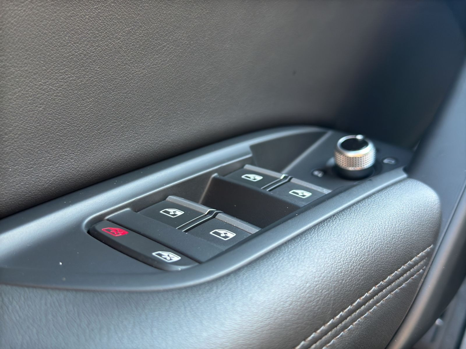 Audi - Q5_11