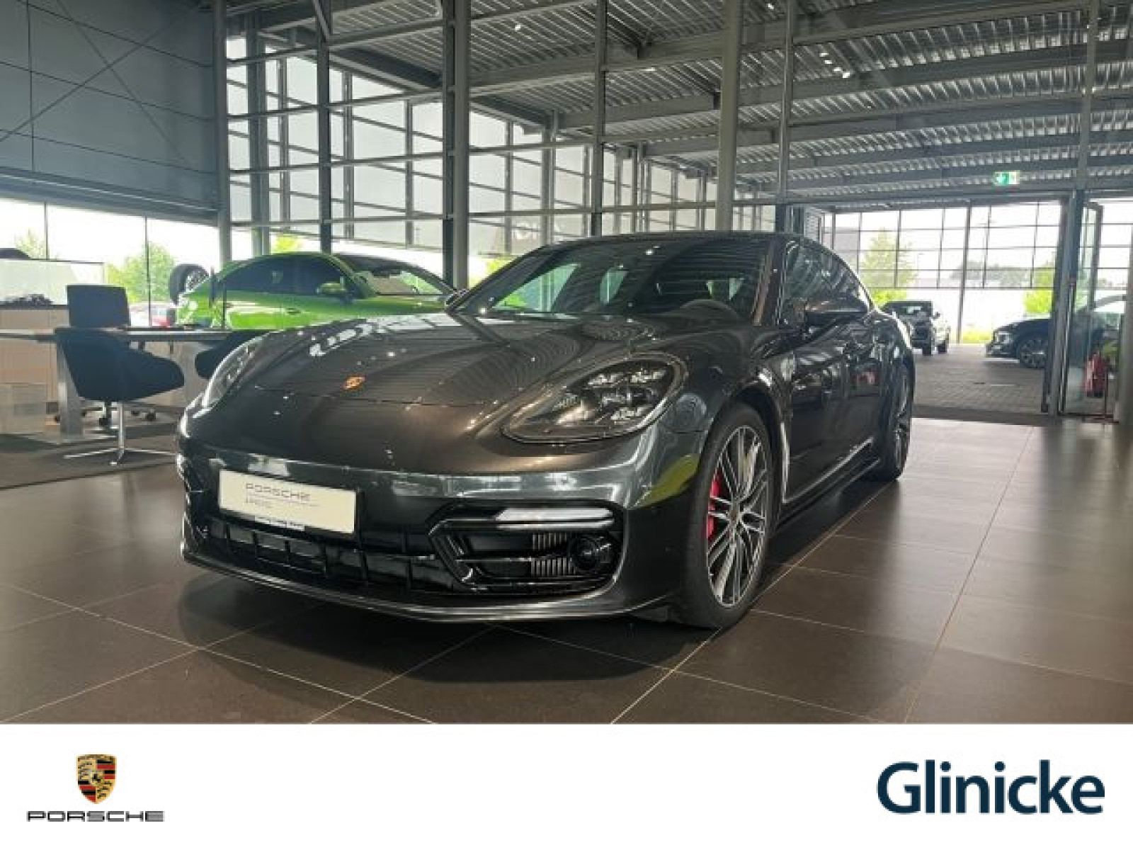 Porsche - Panamera_1