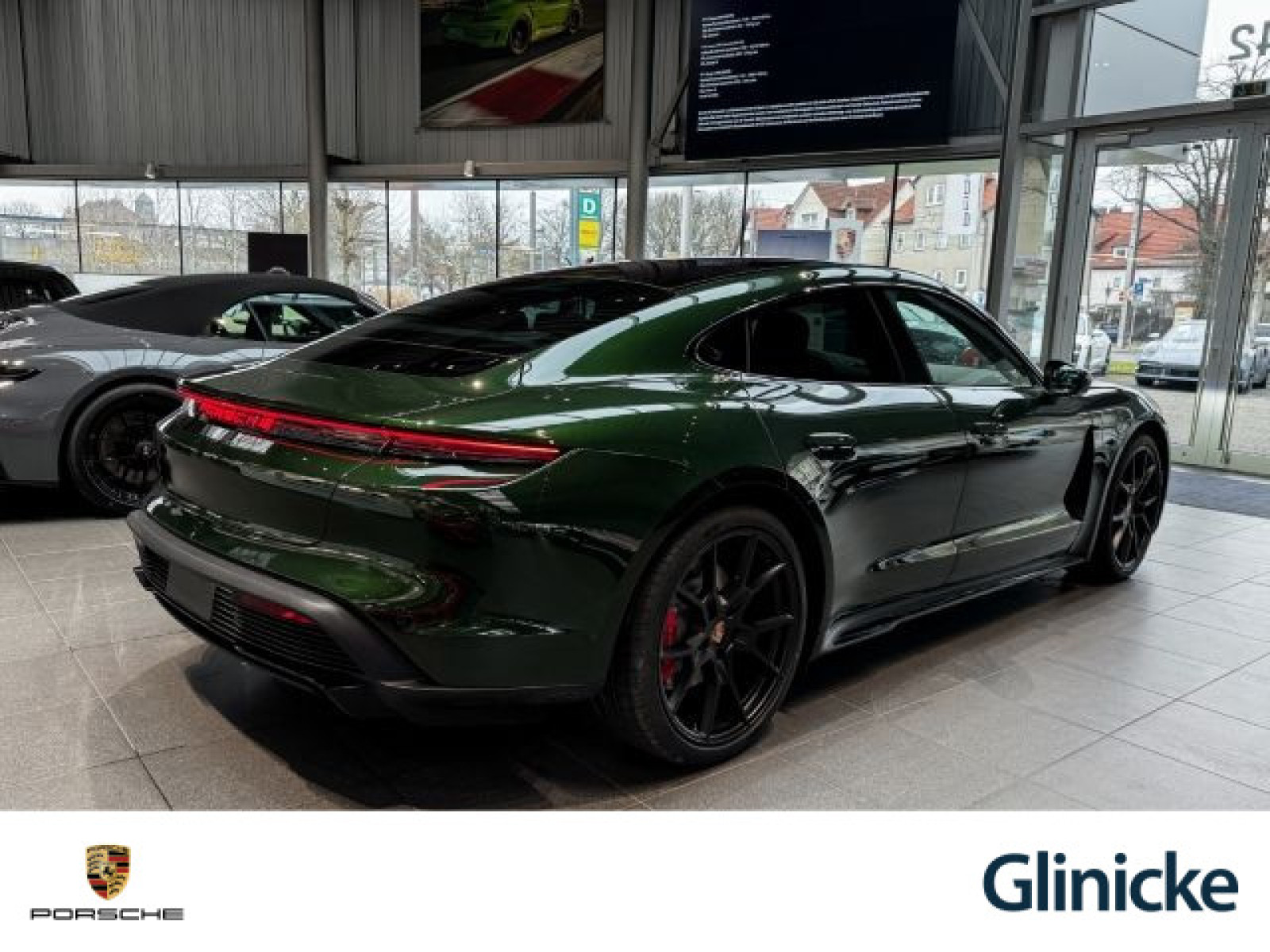 Porsche - Taycan_44