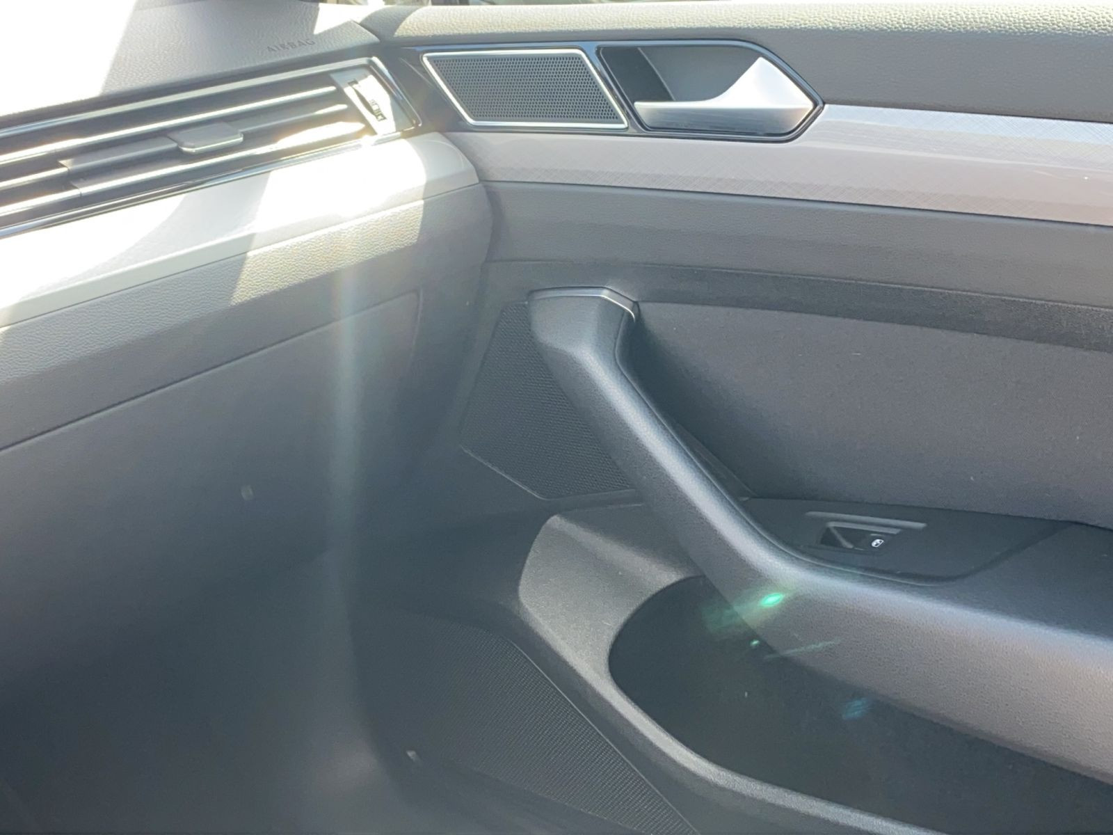 Volkswagen - Passat Variant_19
