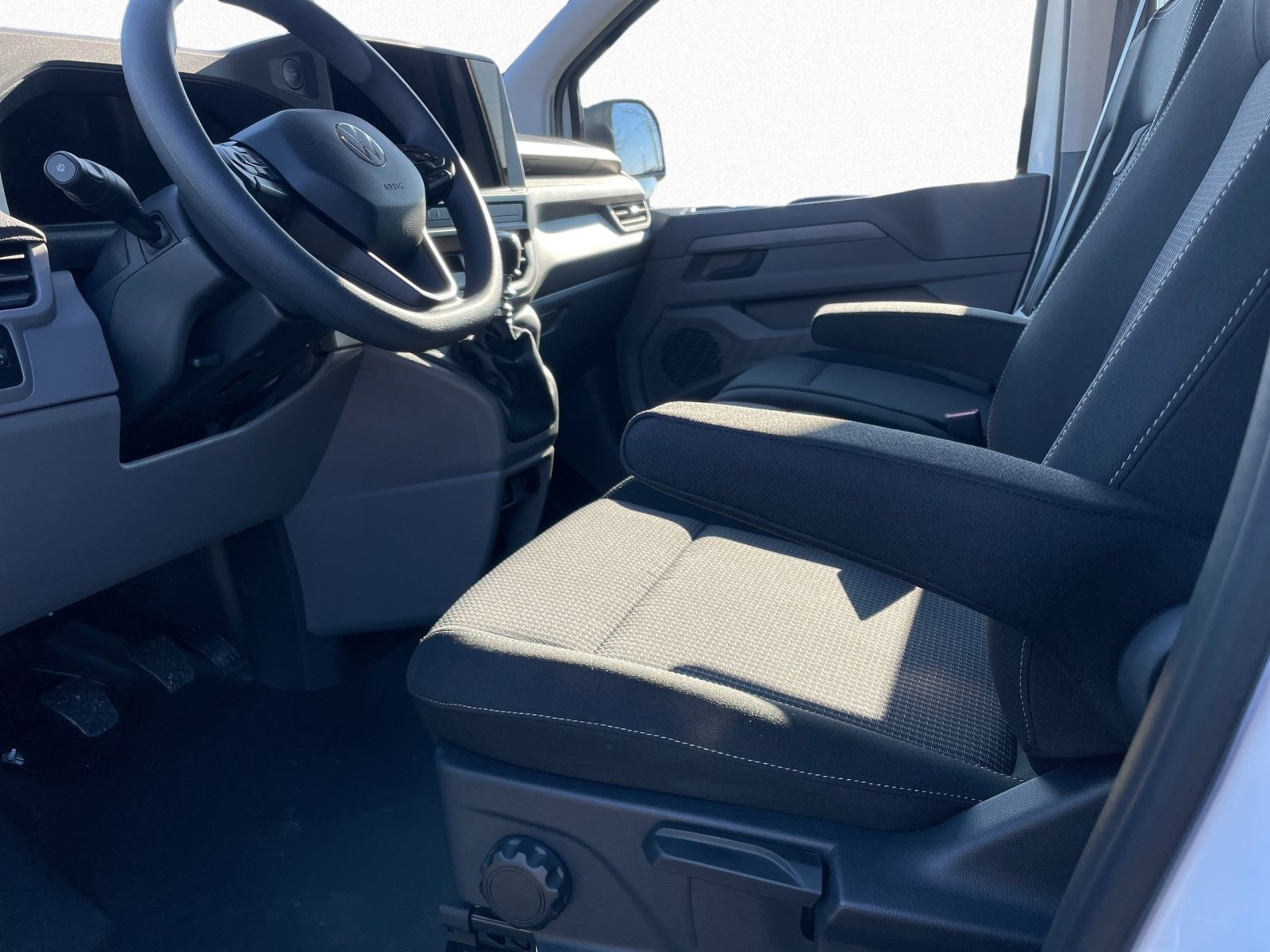 Volkswagen - T7 Transporter_8