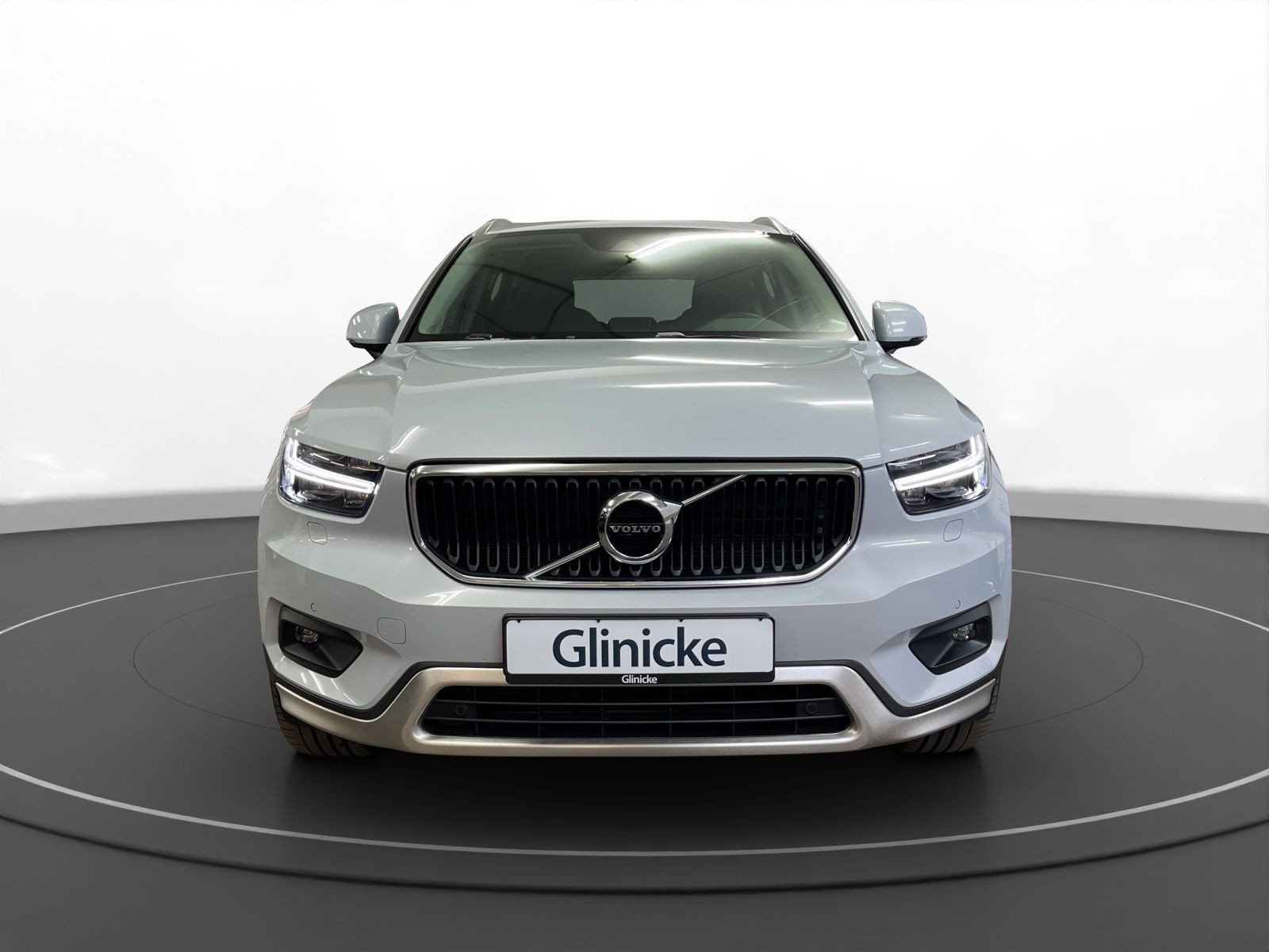 Volvo - XC40_2