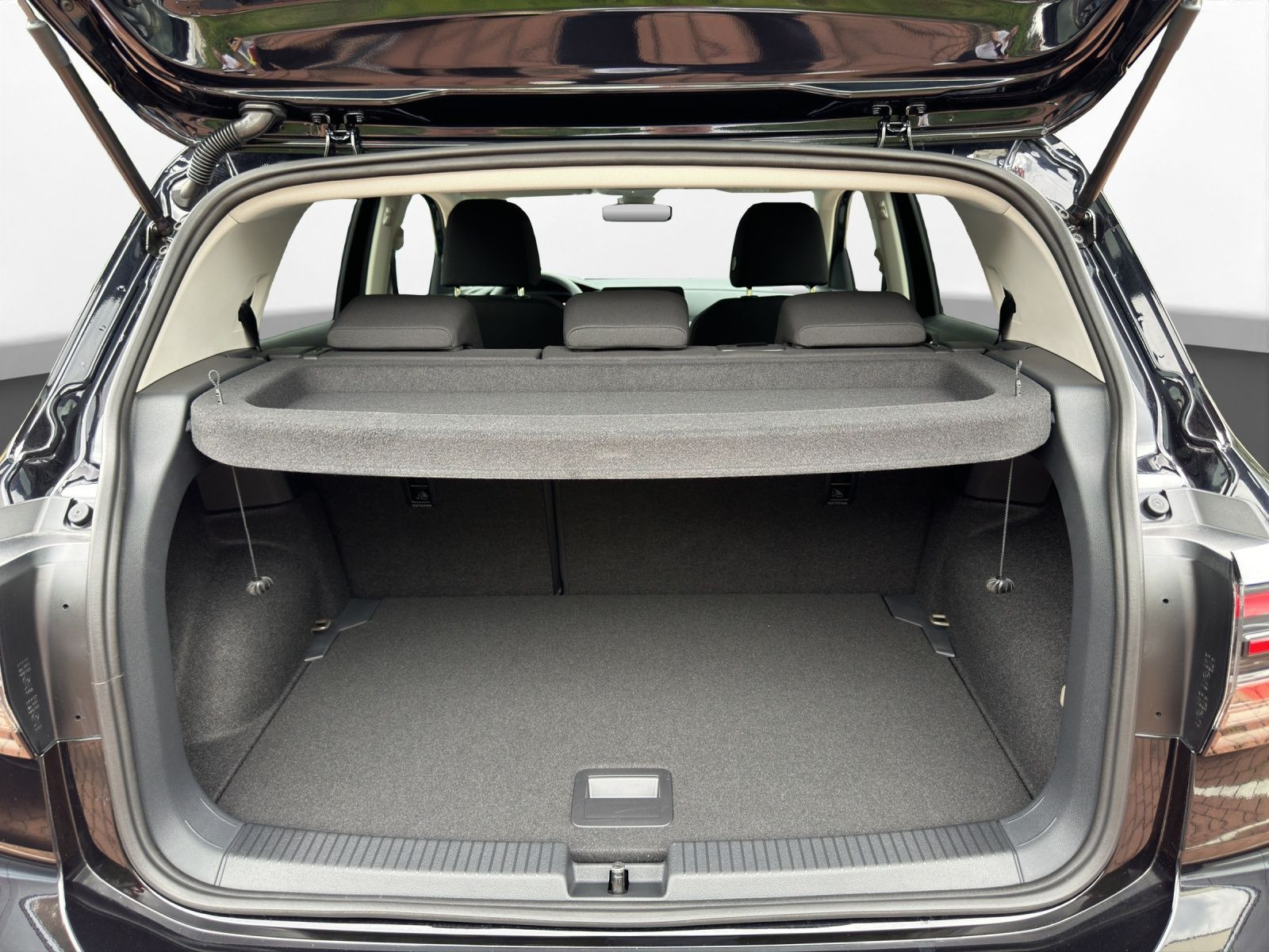 Volkswagen - T-Cross_13