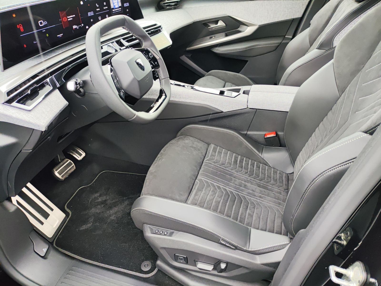 Peugeot - 5008_11