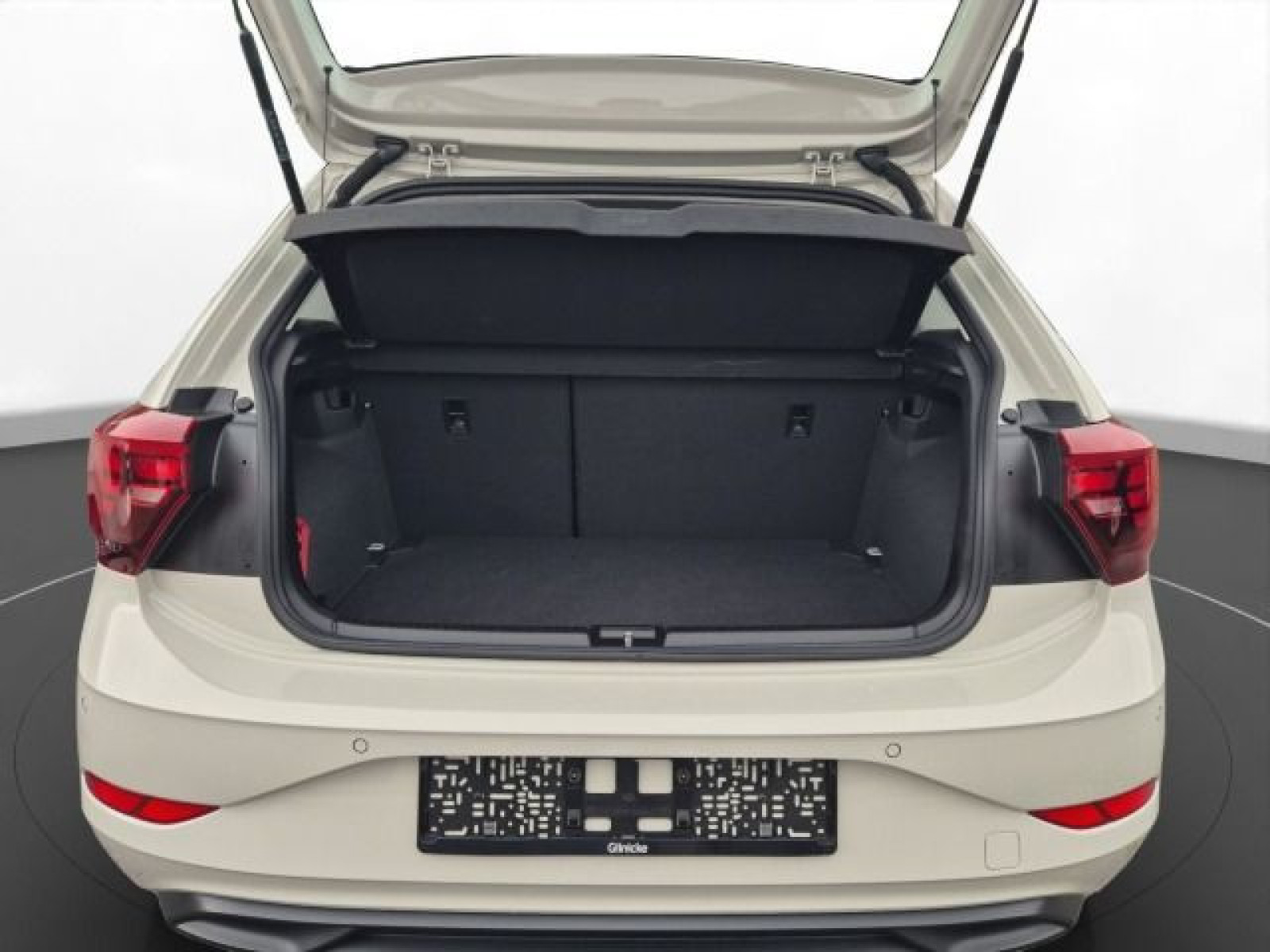 Volkswagen - Polo_10