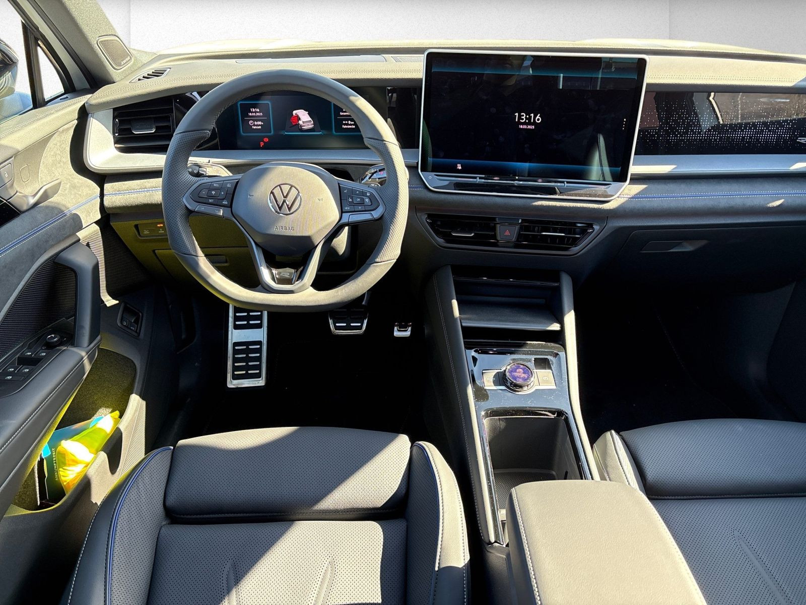 Volkswagen - Tayron_13