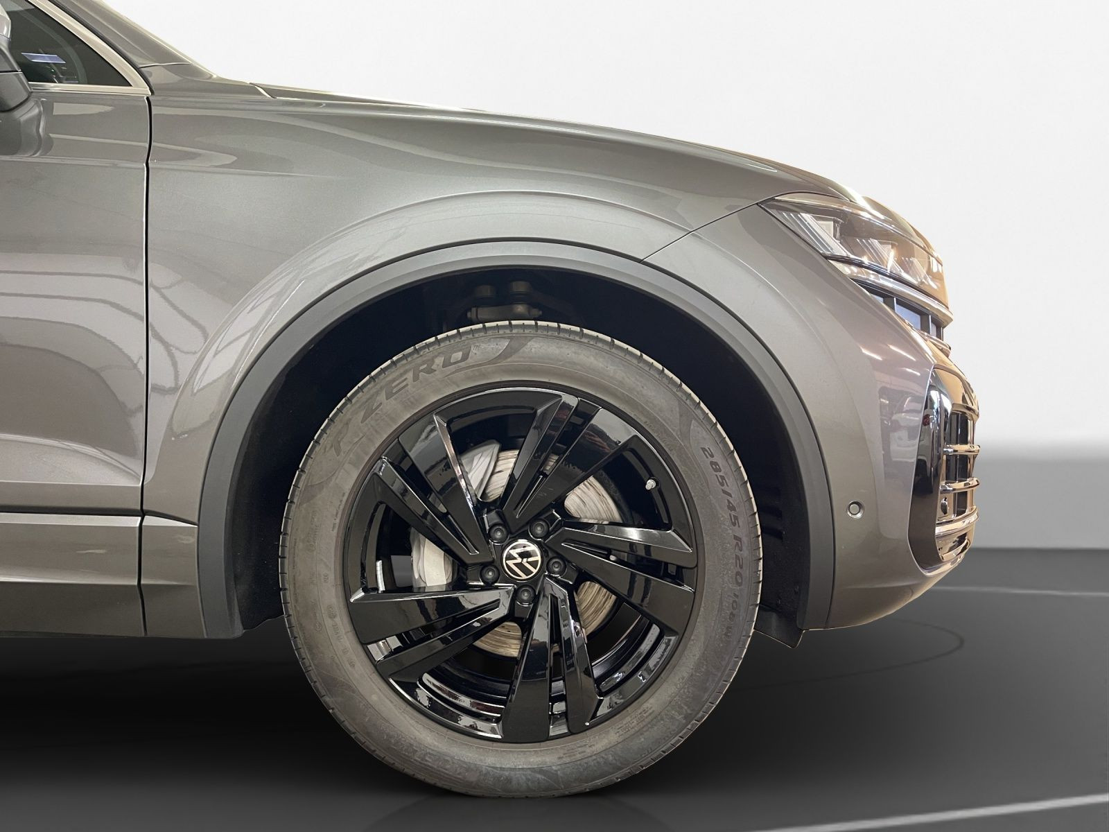 Volkswagen - Touareg_15