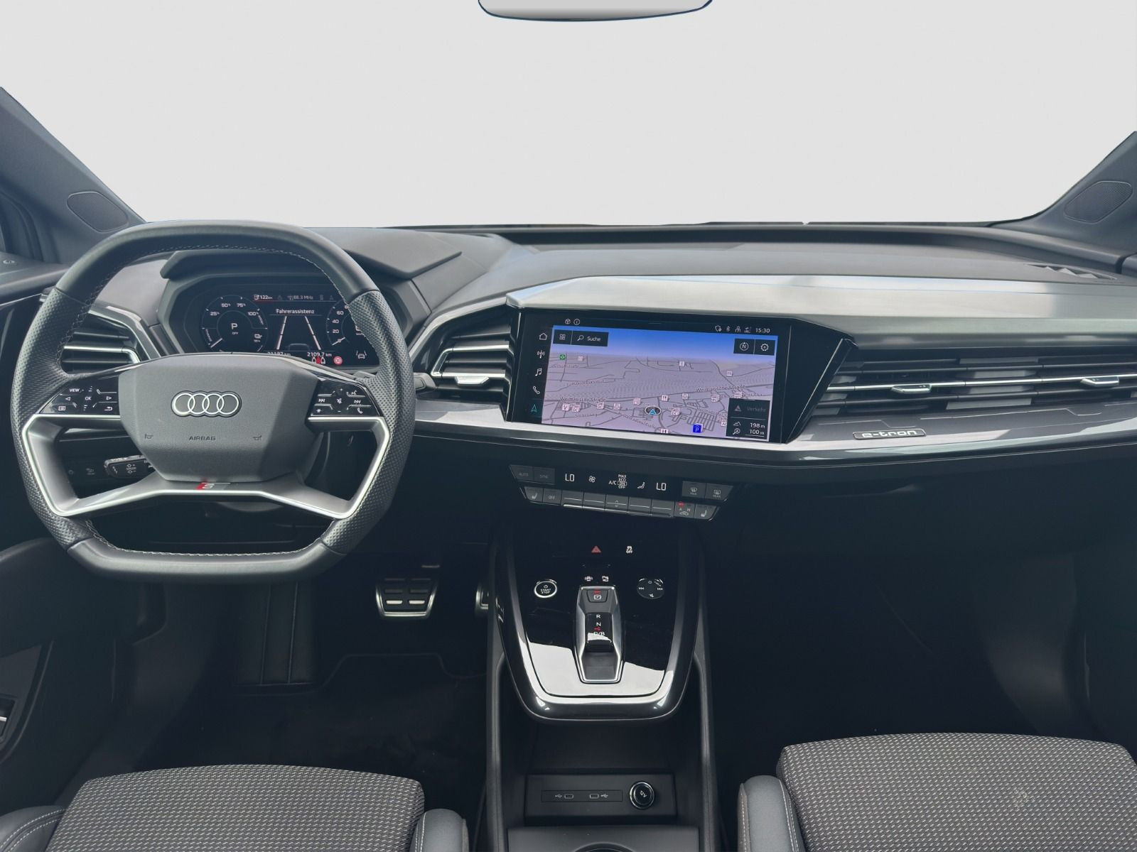 Audi - Q4_13