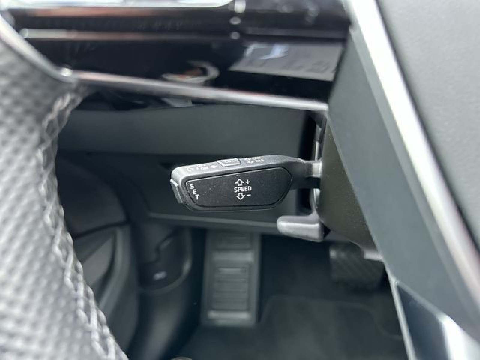 Audi - e-tron Sportback_24