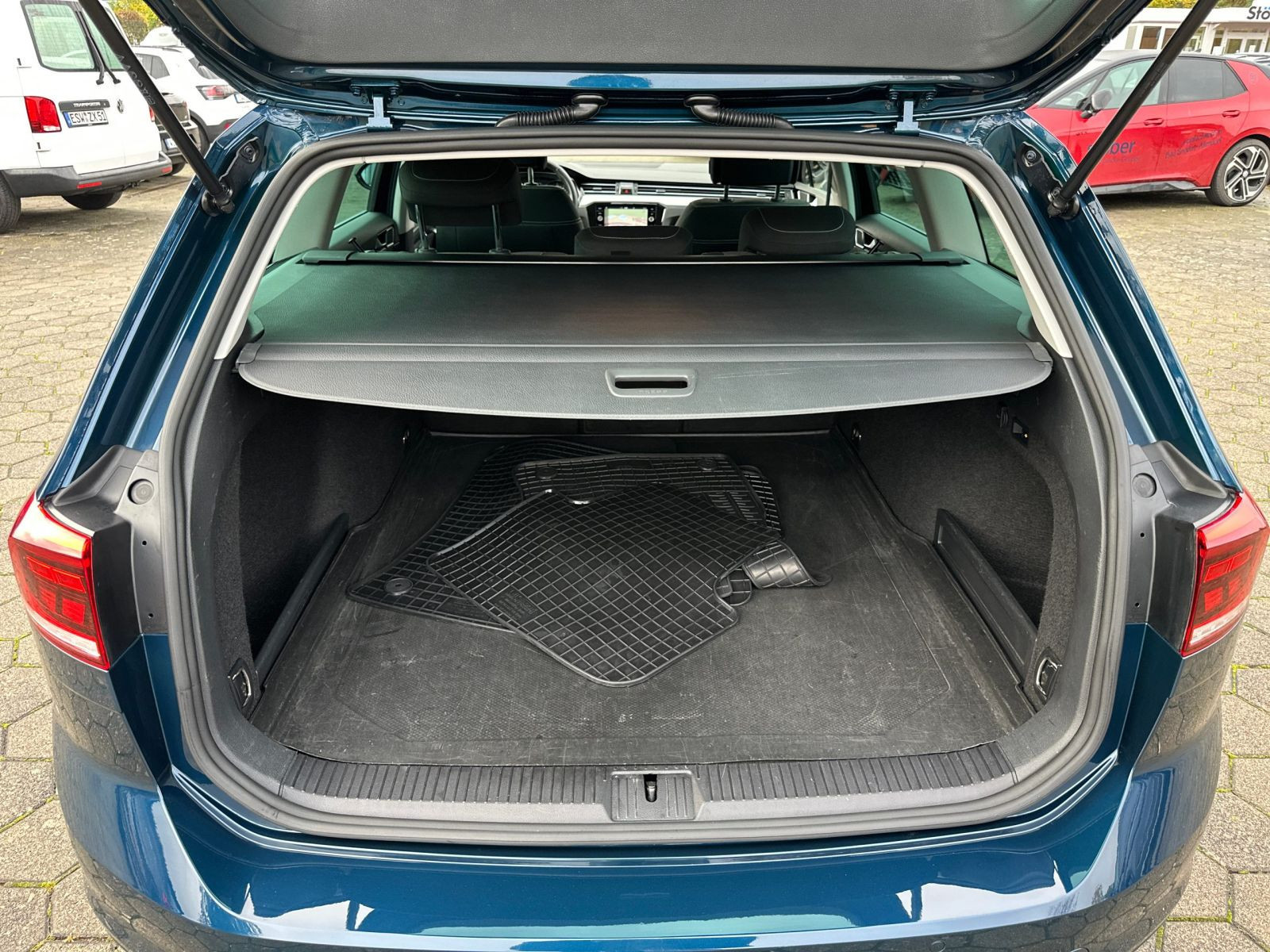 Volkswagen - Passat Variant_21