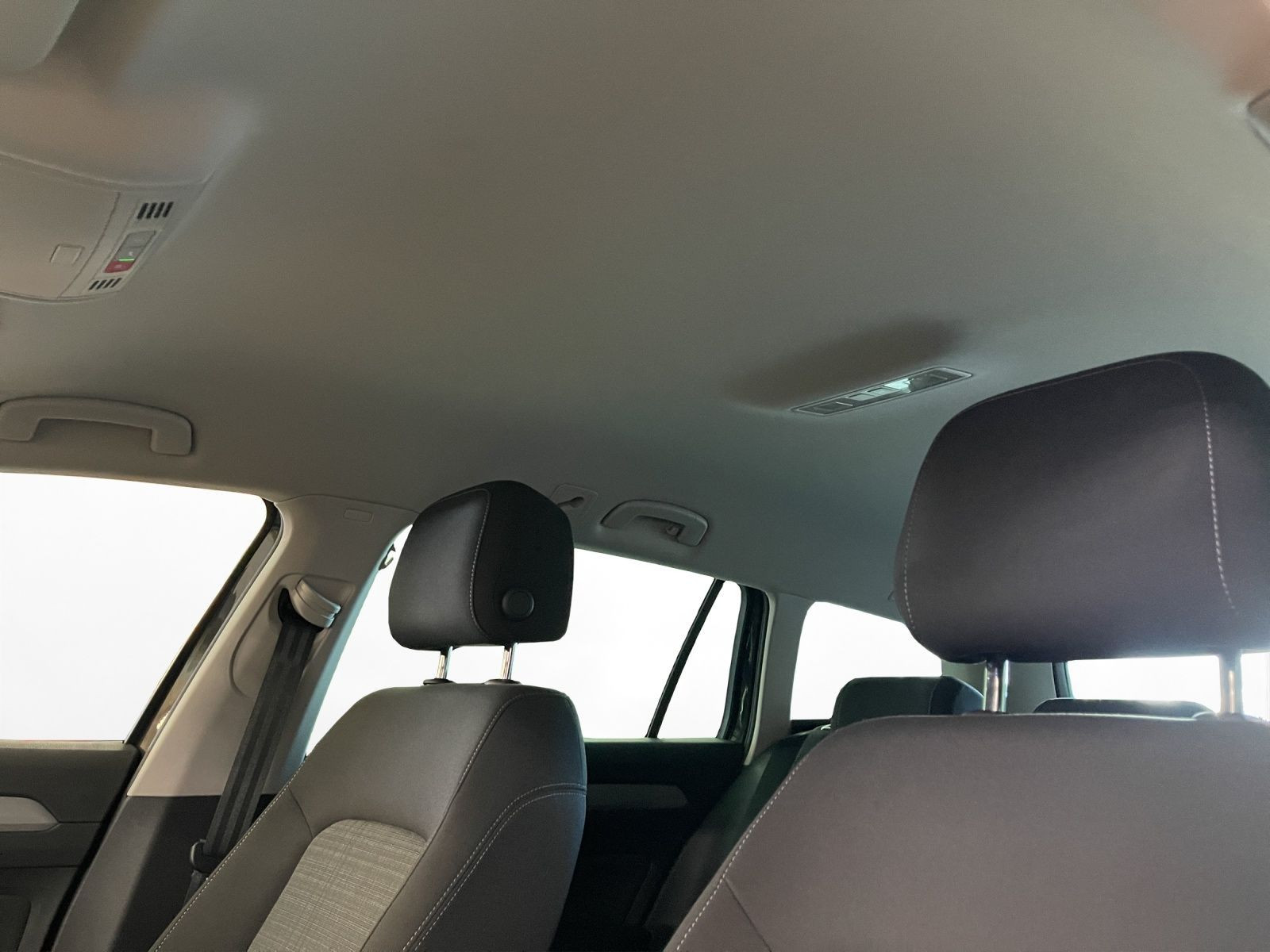 Volkswagen - Passat Variant_11