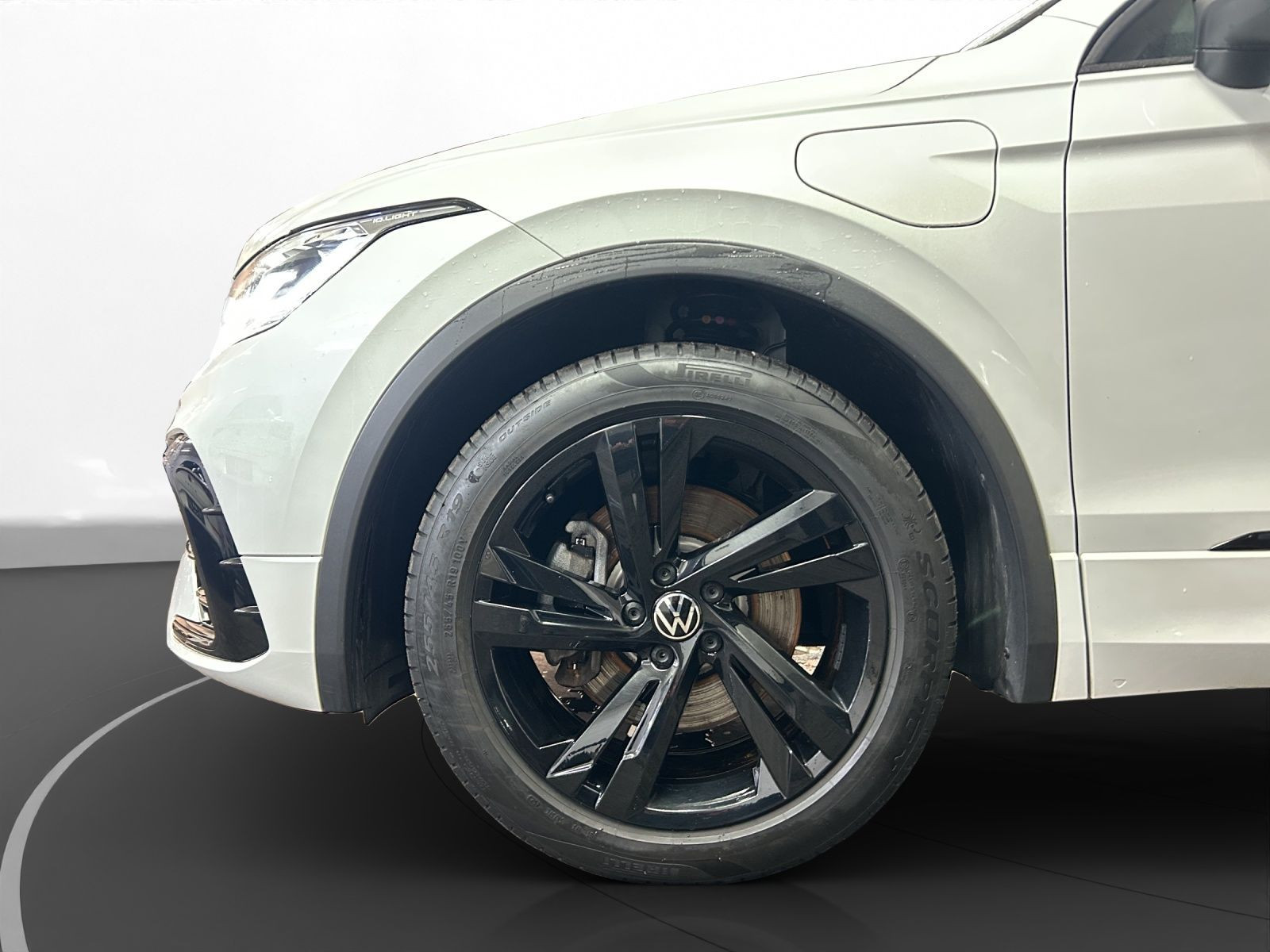 Volkswagen - Tiguan_13