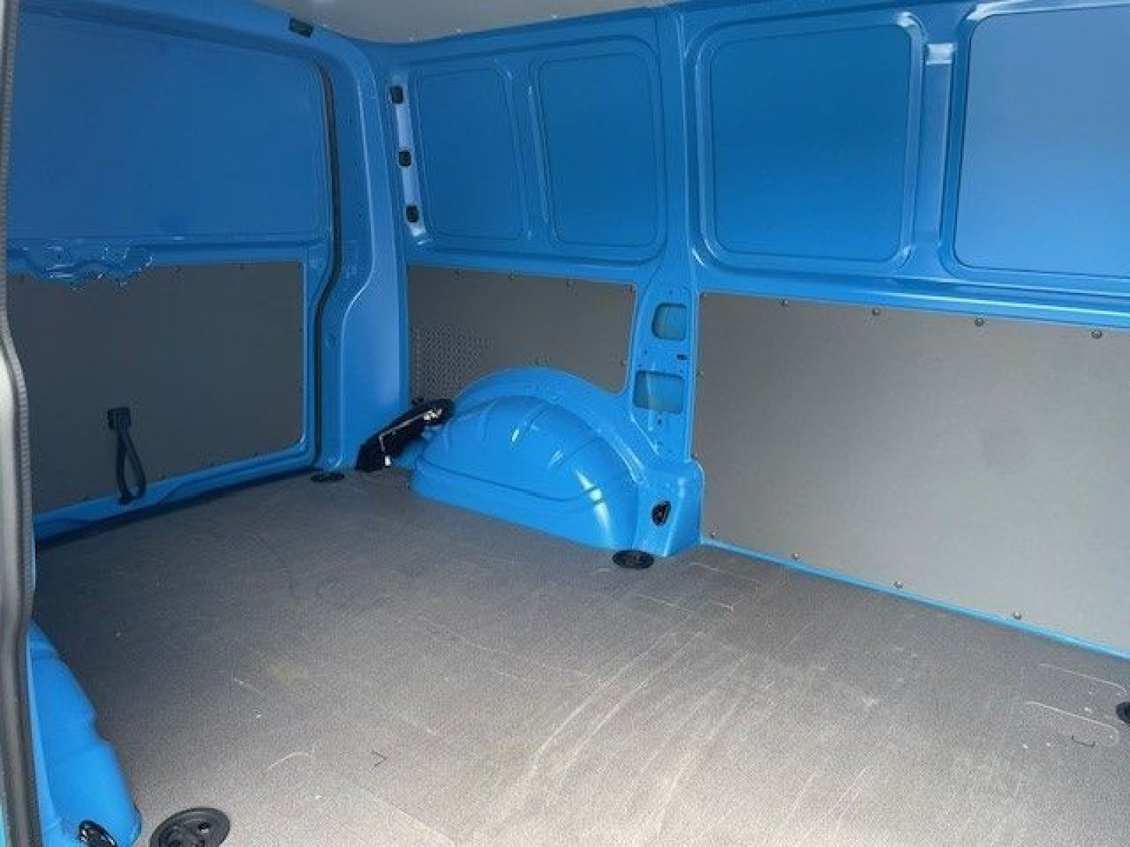 Volkswagen - T6.1 Transporter_12