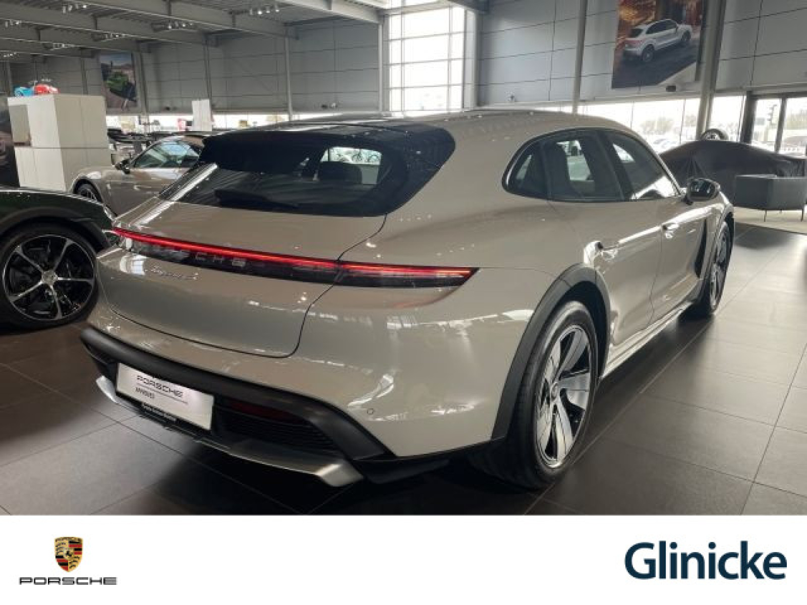 Porsche - Taycan_6