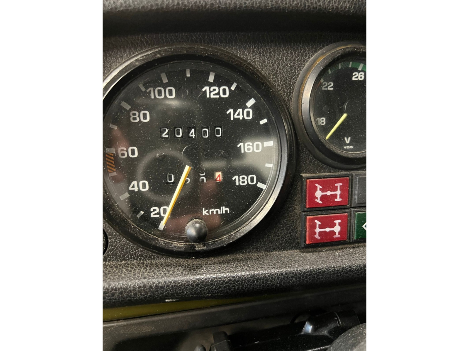Mercedes-Benz - 240_17