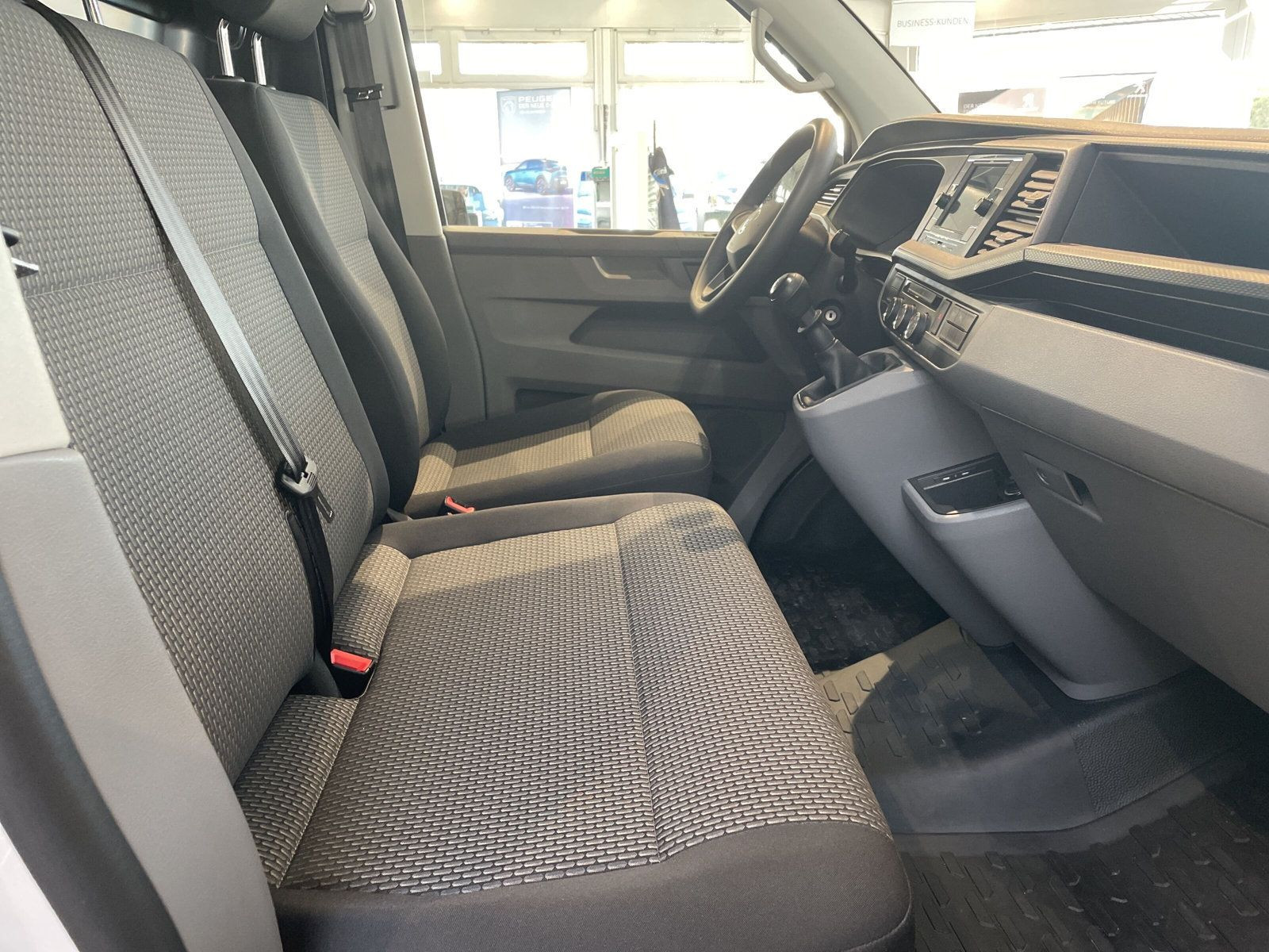 Volkswagen - T6.1 Transporter_15