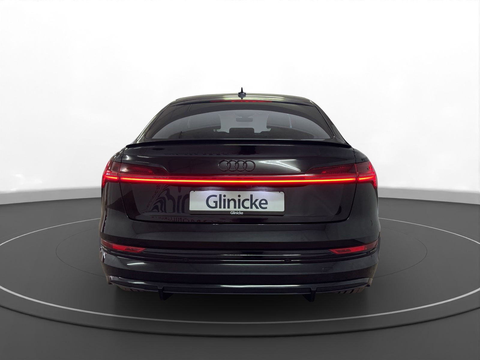 Audi - e-tron Sportback_5