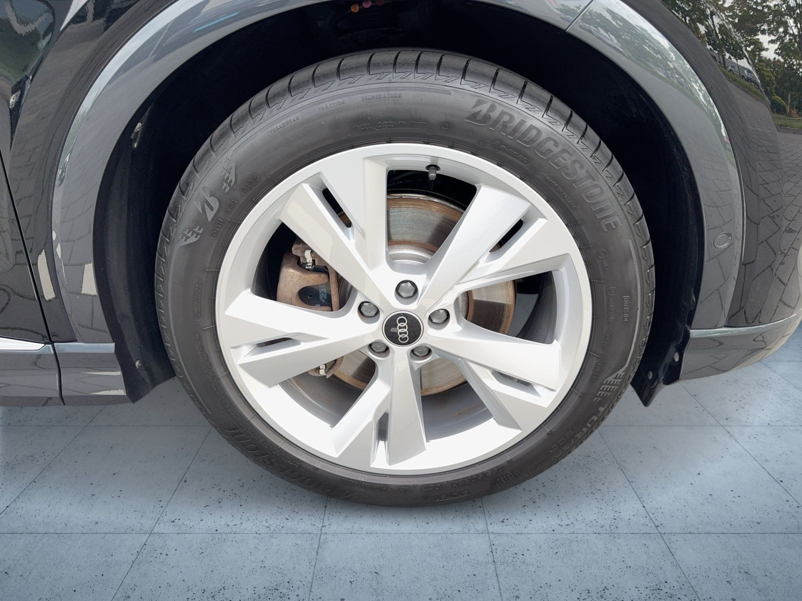 Audi - Q4 Sportback e-tron_7