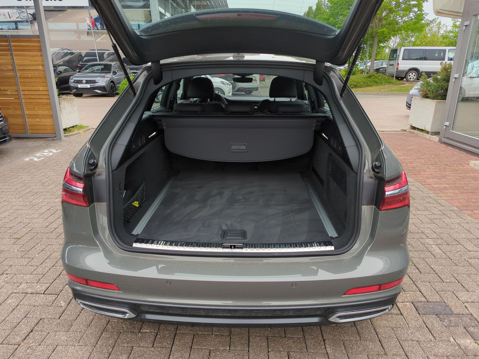 Audi - A6 Avant_8