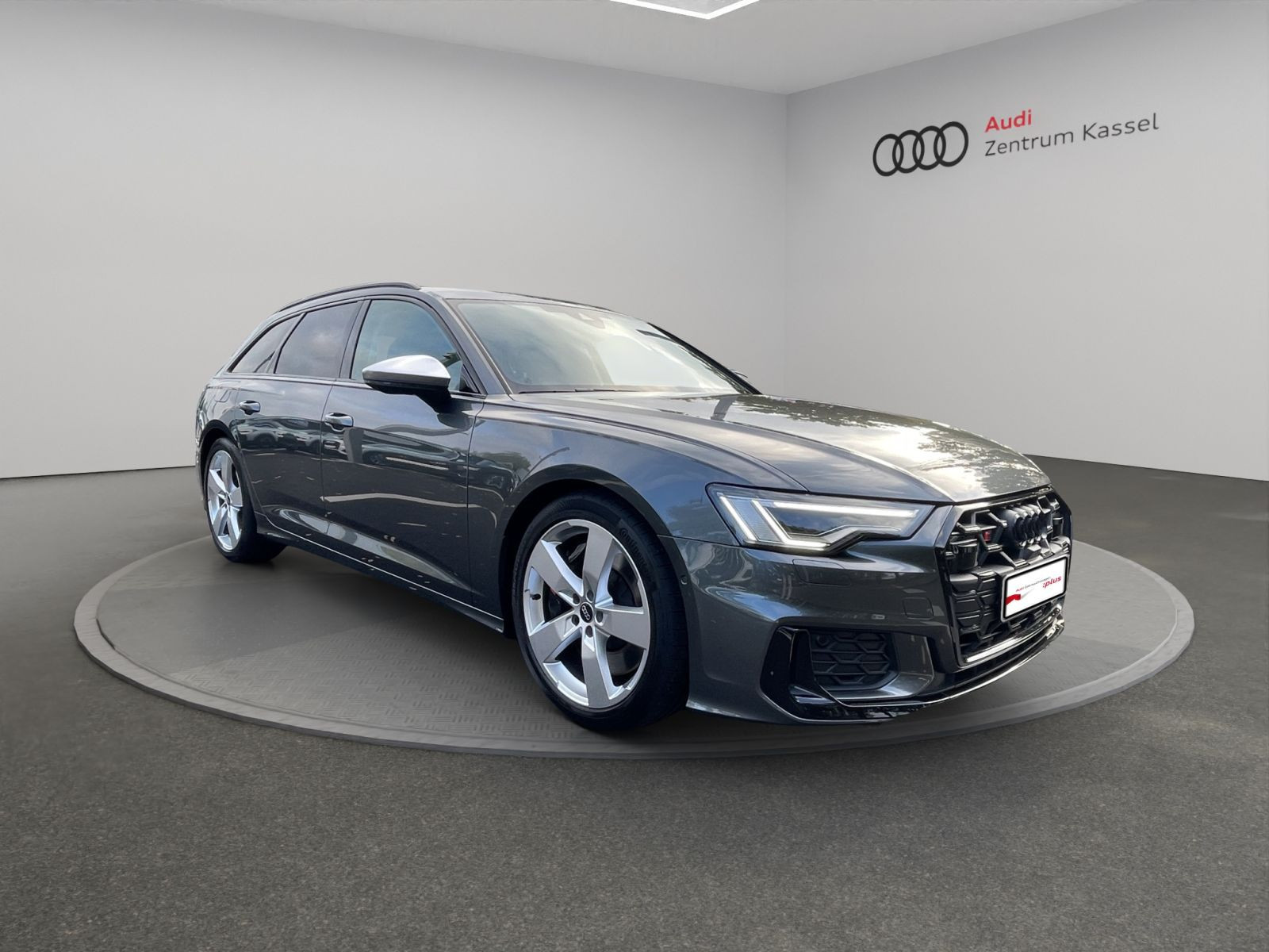 Audi - S6 Avant_9