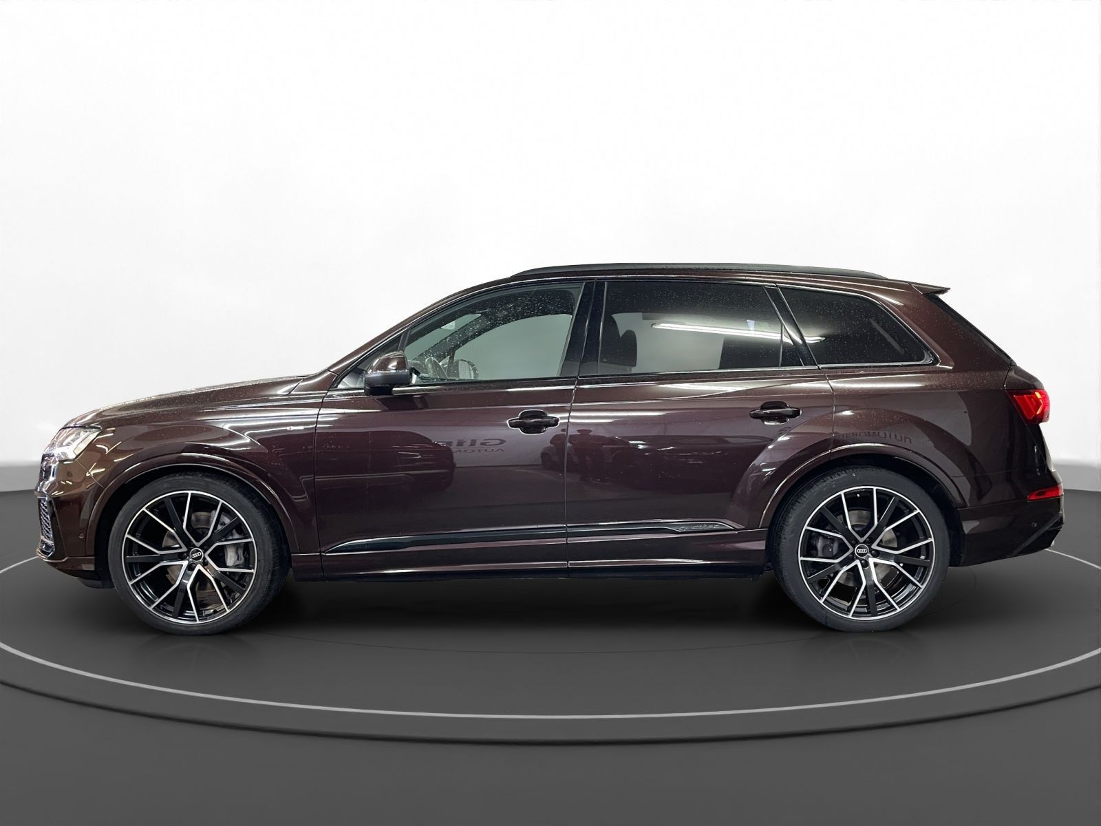 Audi - Q7_8