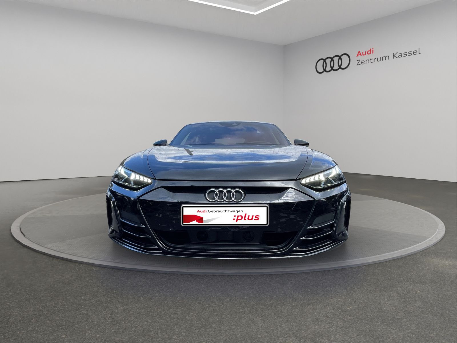 Audi - e-tron GT quattro_10