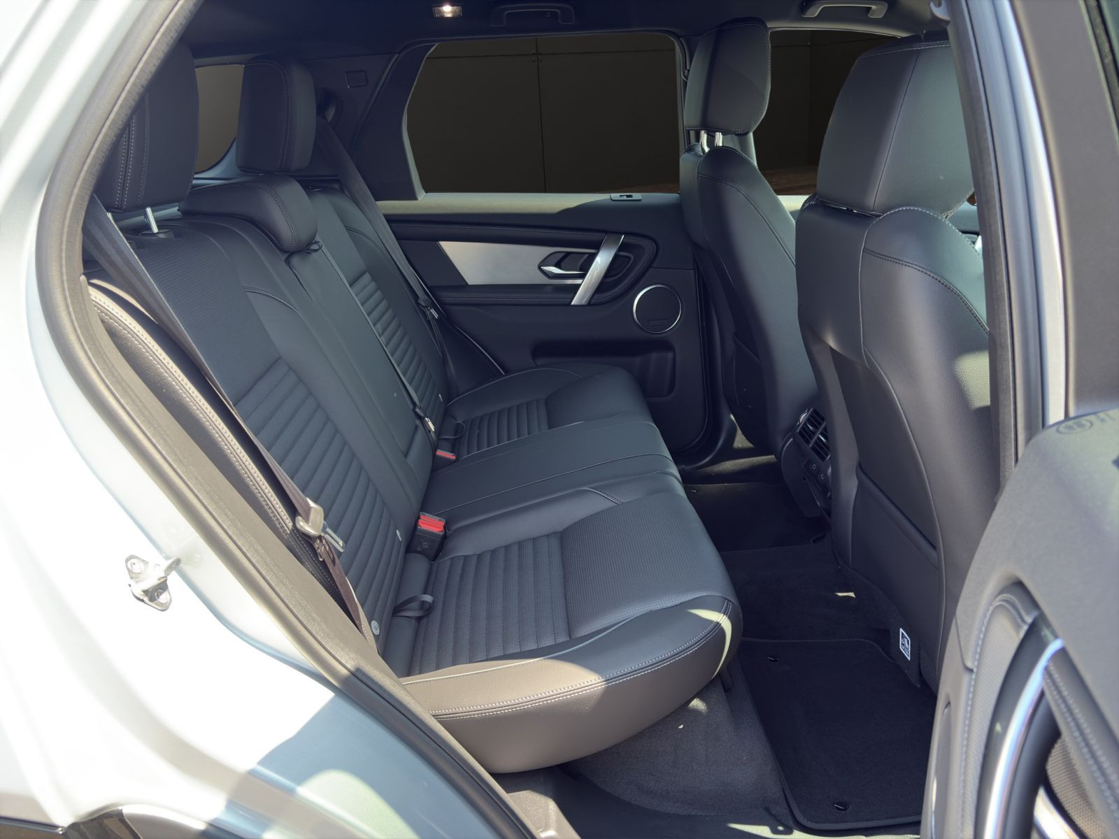 Land Rover - Discovery Sport_8