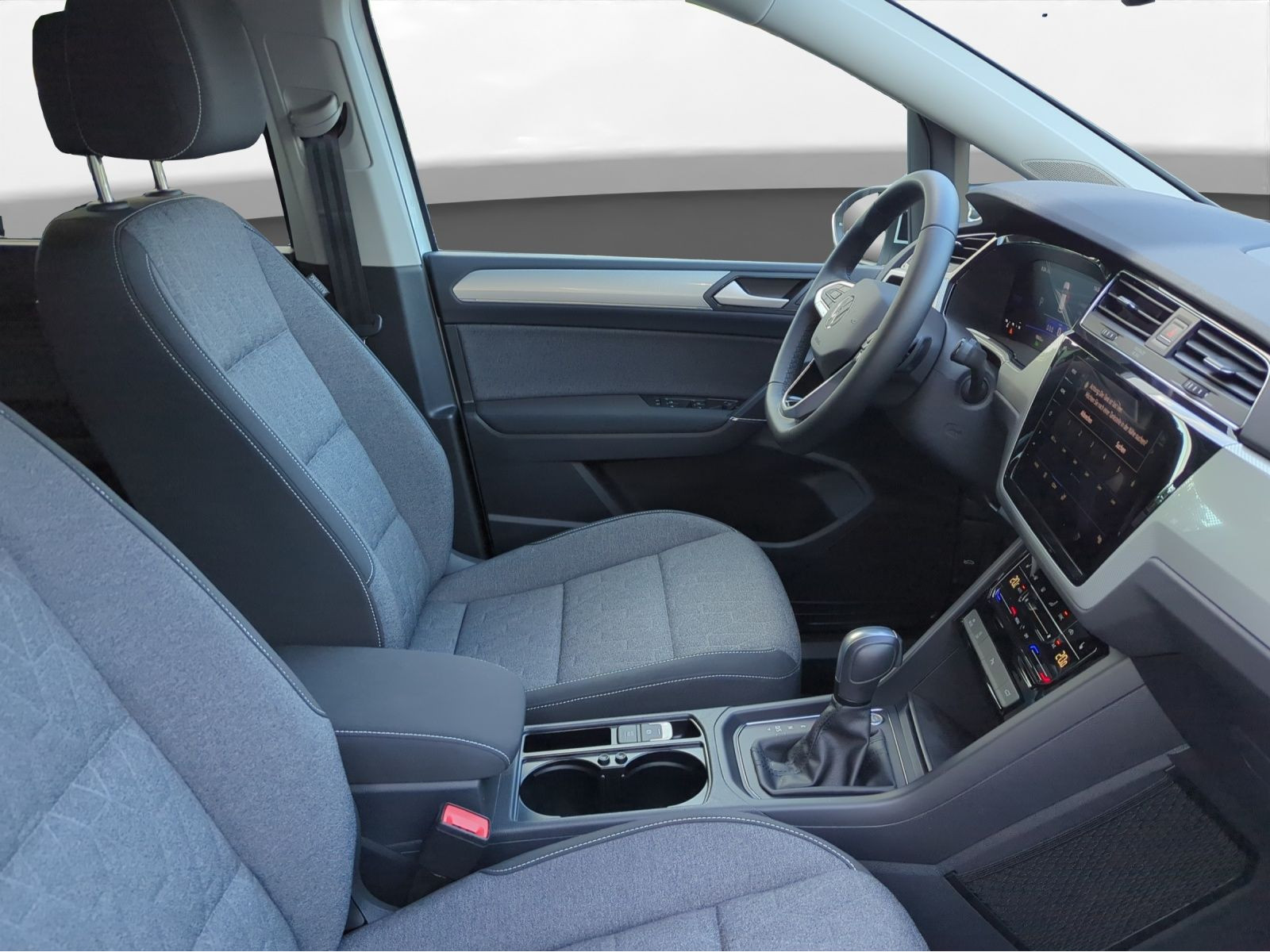 Volkswagen - Touran_12