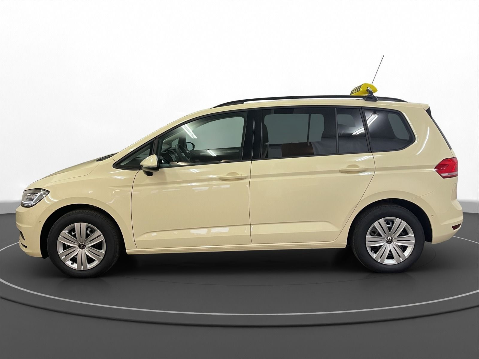 Volkswagen - Touran_7