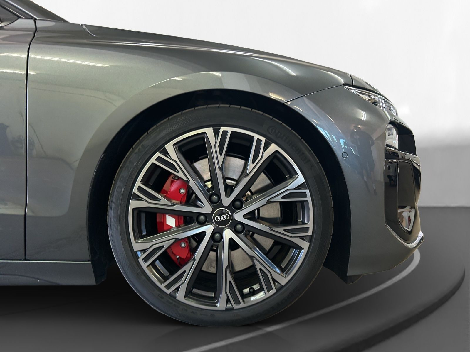 Audi - S6 Avant e-tron_15