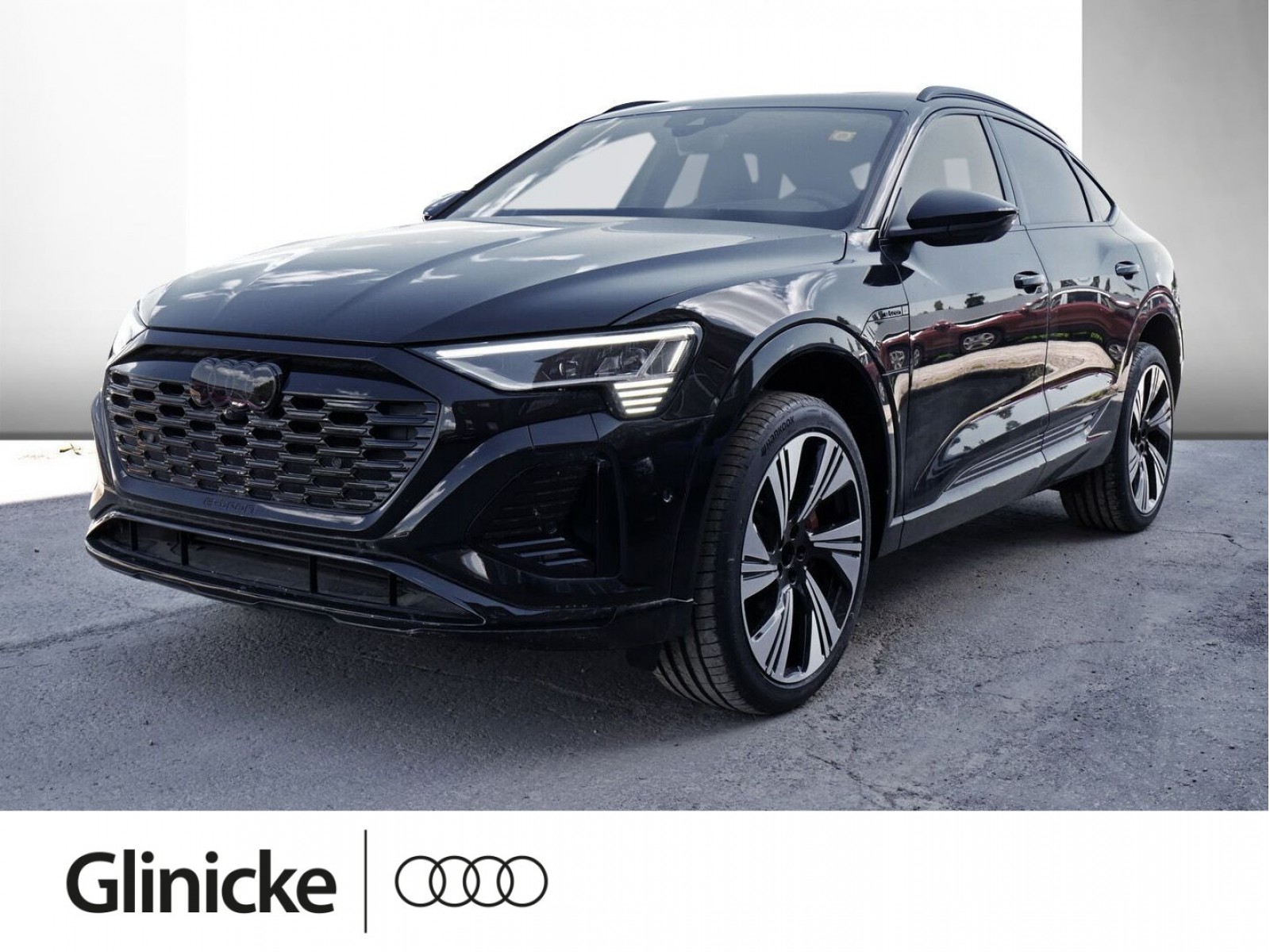Q8 Sportback S line 55 e-tron quattro 300 kW