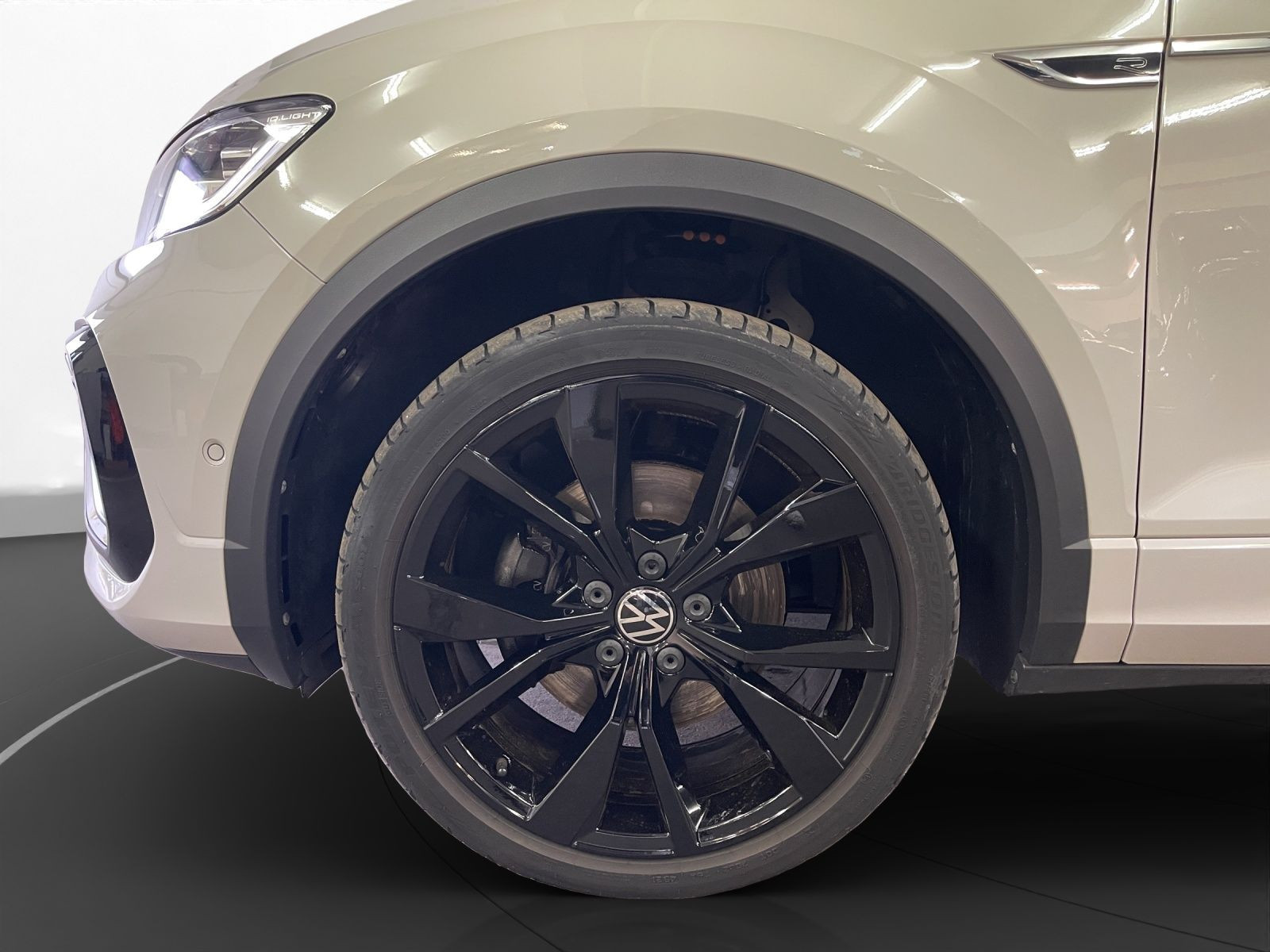 Volkswagen - T-Roc_13