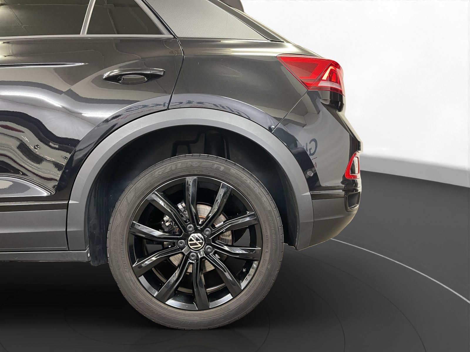 Volkswagen - T-Roc_14