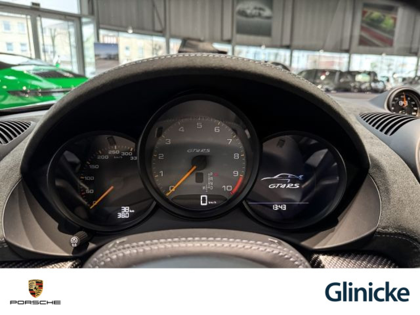 Porsche - Cayman_21