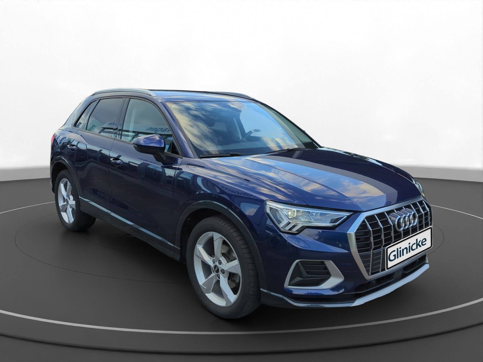 Audi - Q3_14