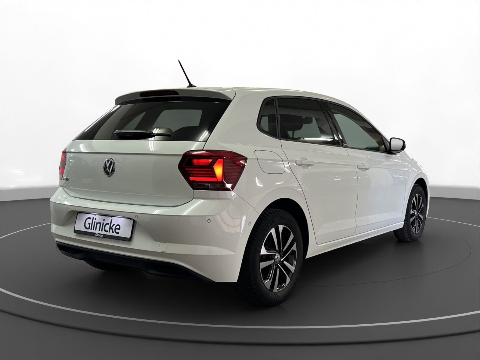 Volkswagen - Polo_6