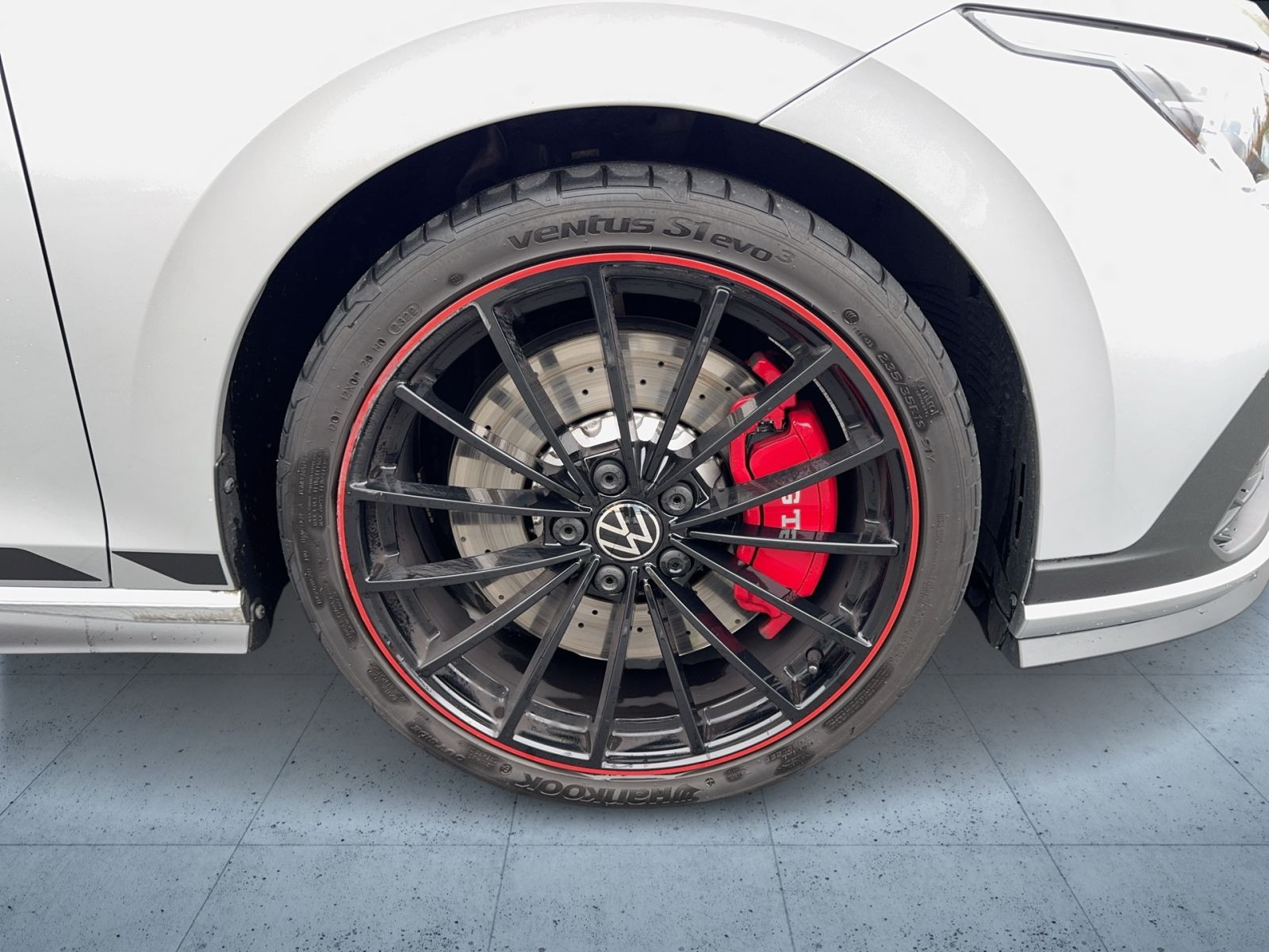 Volkswagen - Golf GTI_7