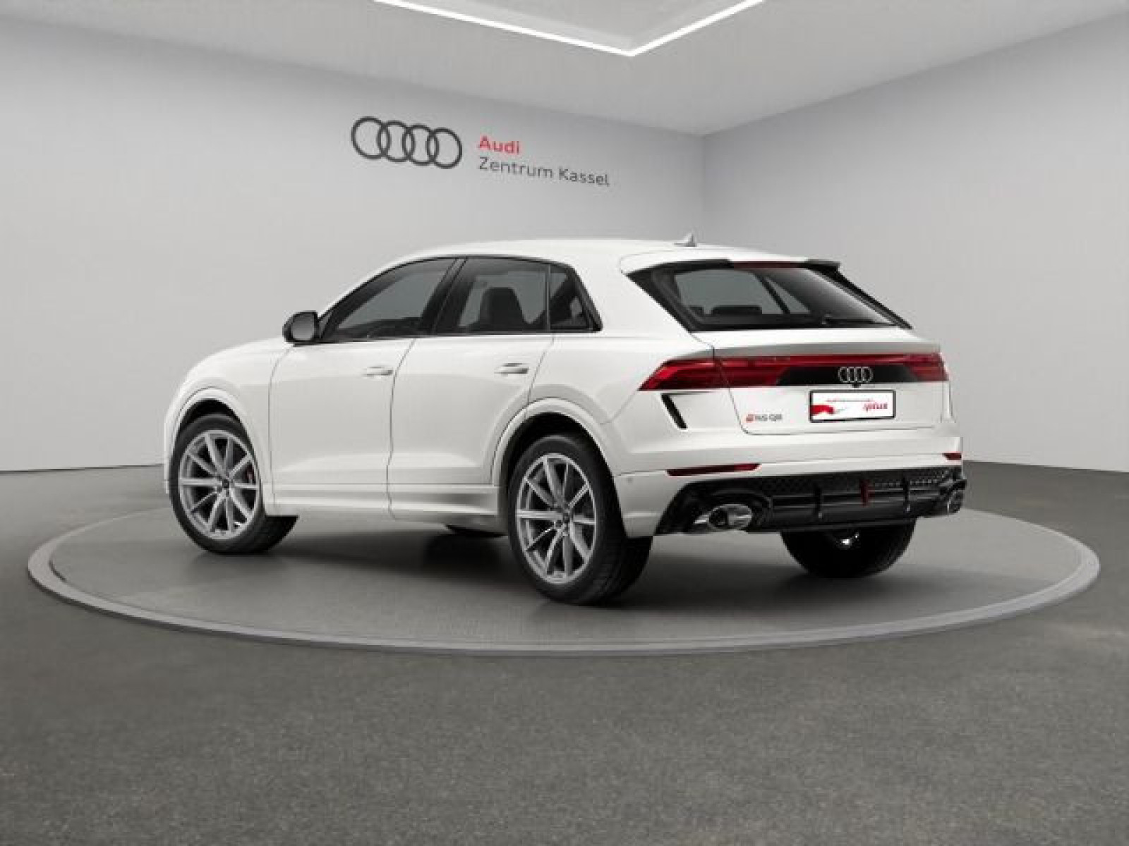 Audi - RS Q8_4