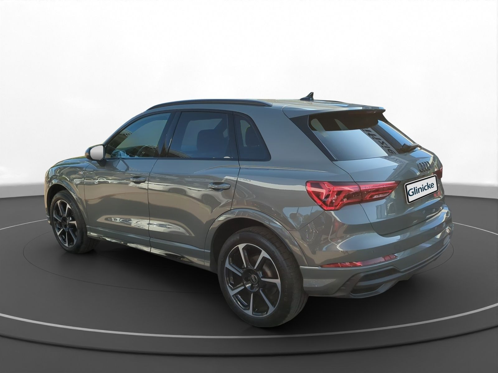 Audi - Q3_8
