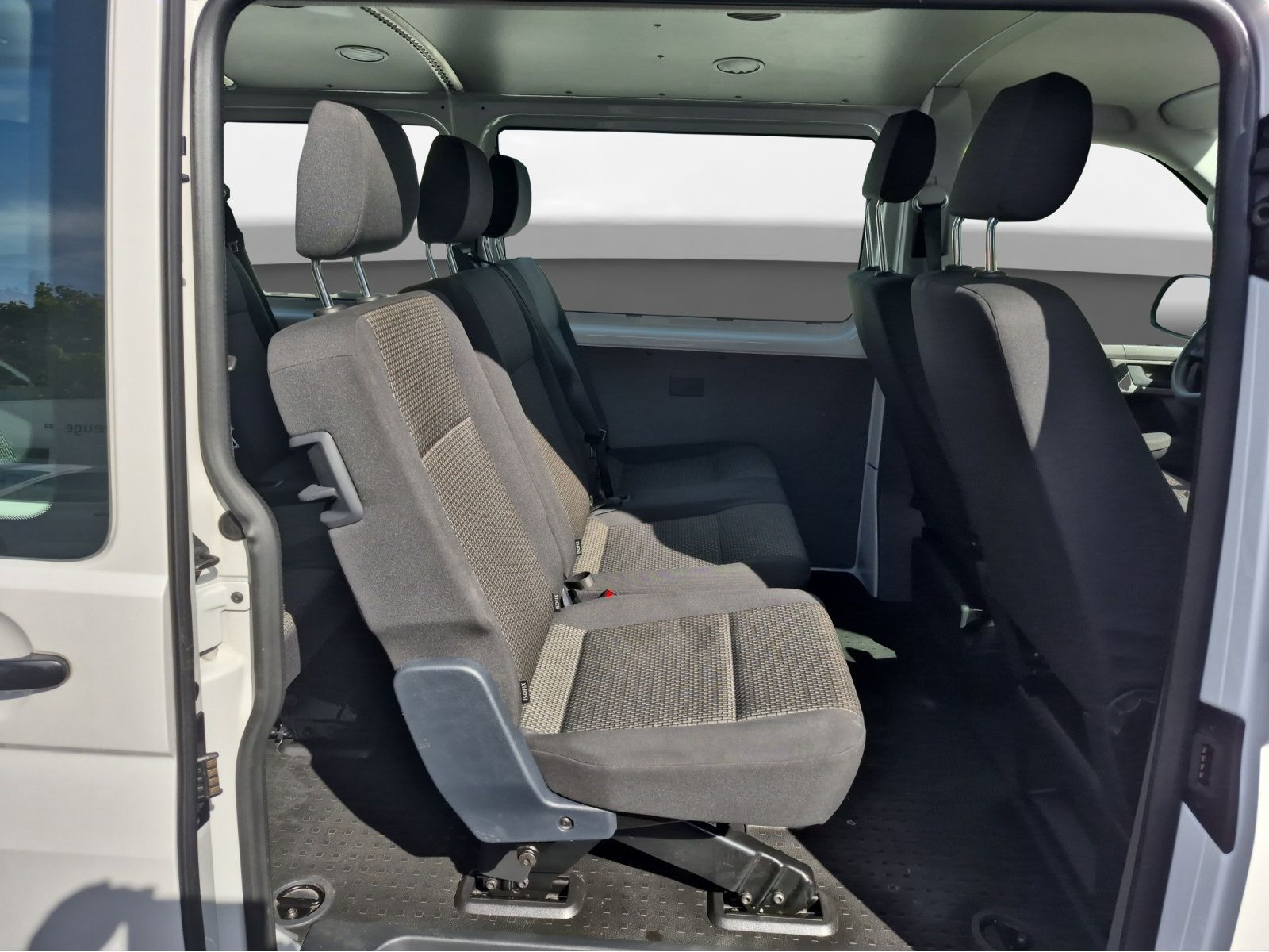 Volkswagen - T6 Kombi_12