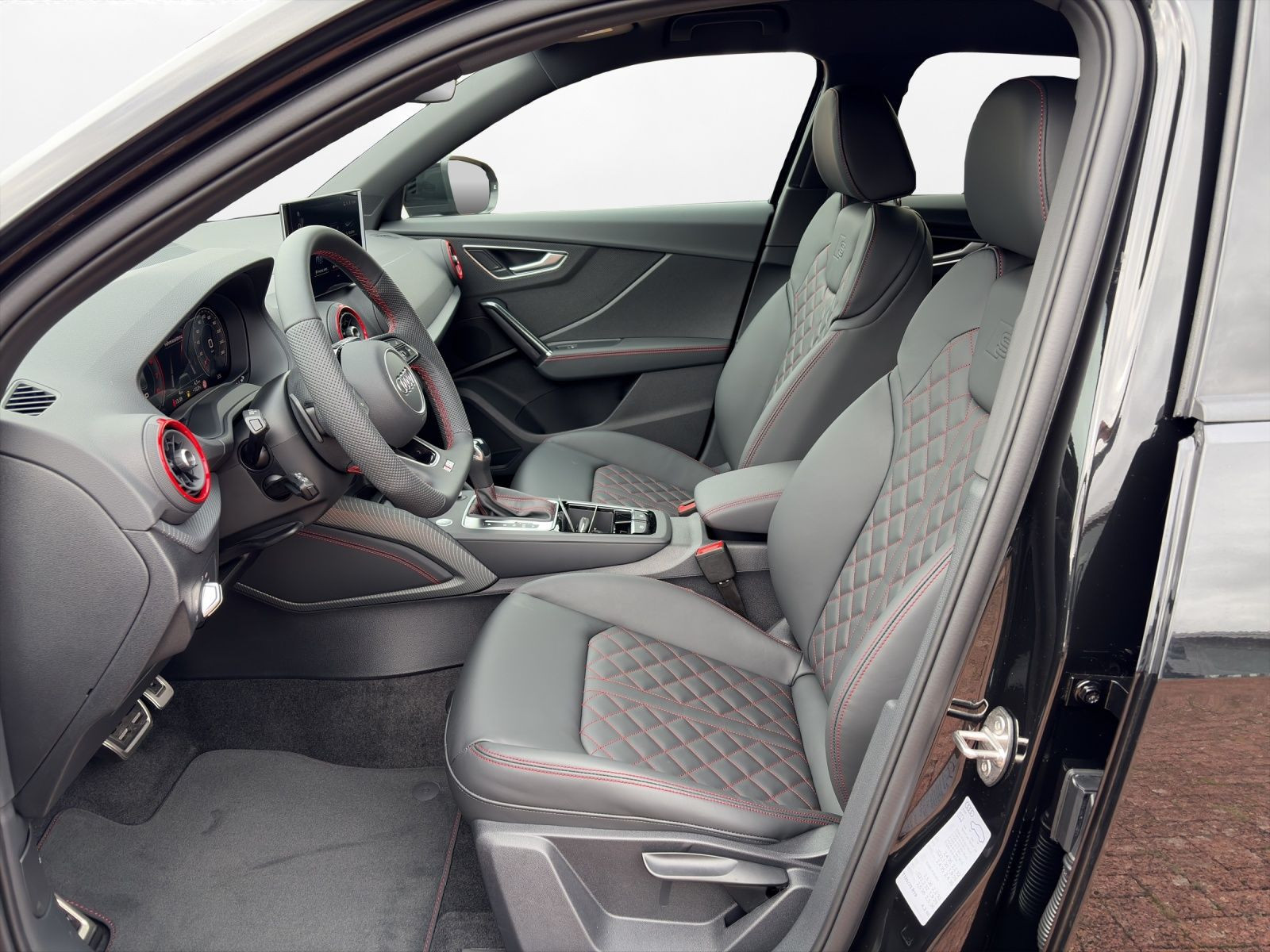 Audi - Q2_4