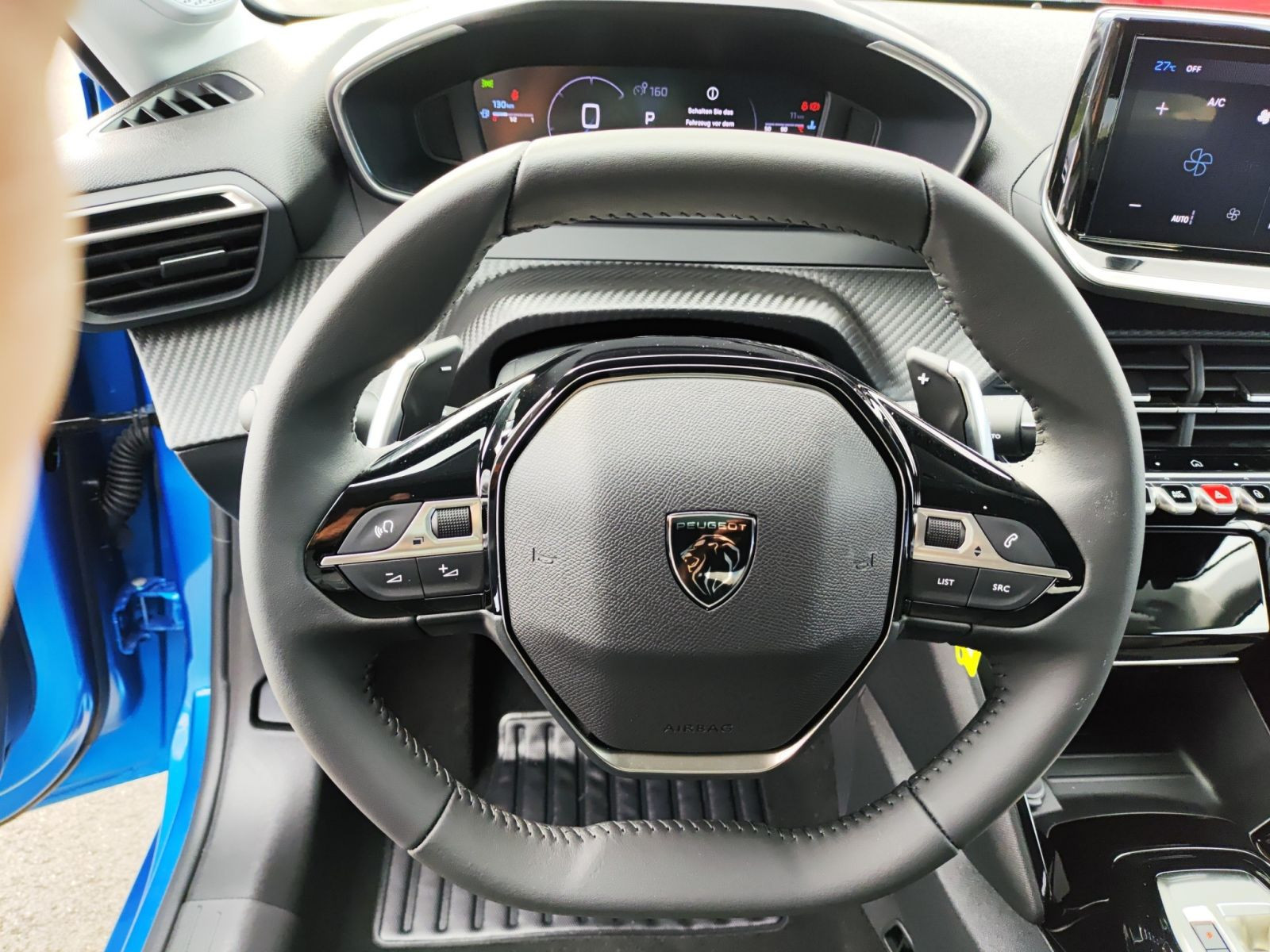 Peugeot - 208_18