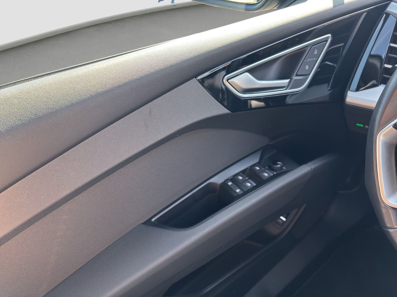 Audi - Q4 Sportback e-tron_11